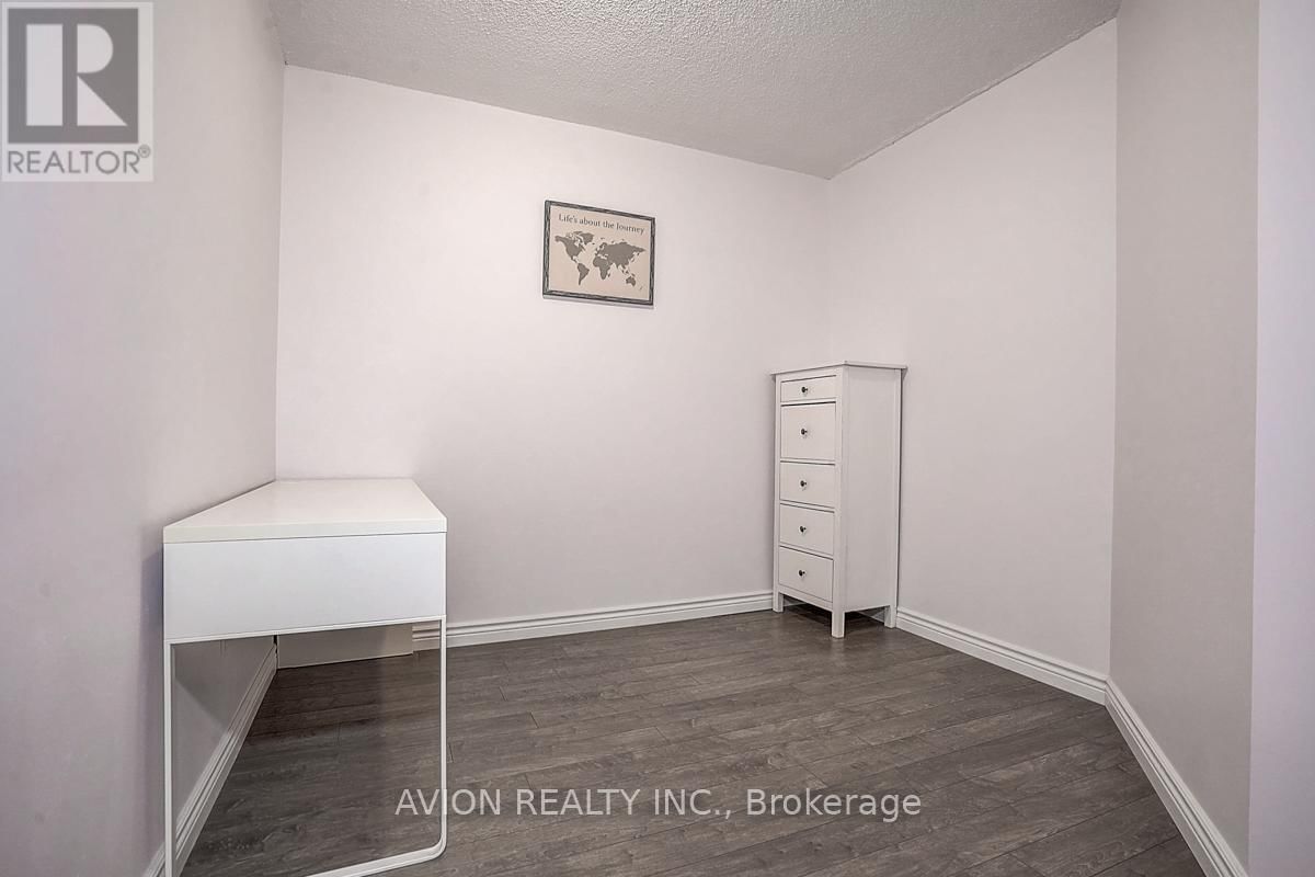 912 - 236 ALBION ROAD Image 6