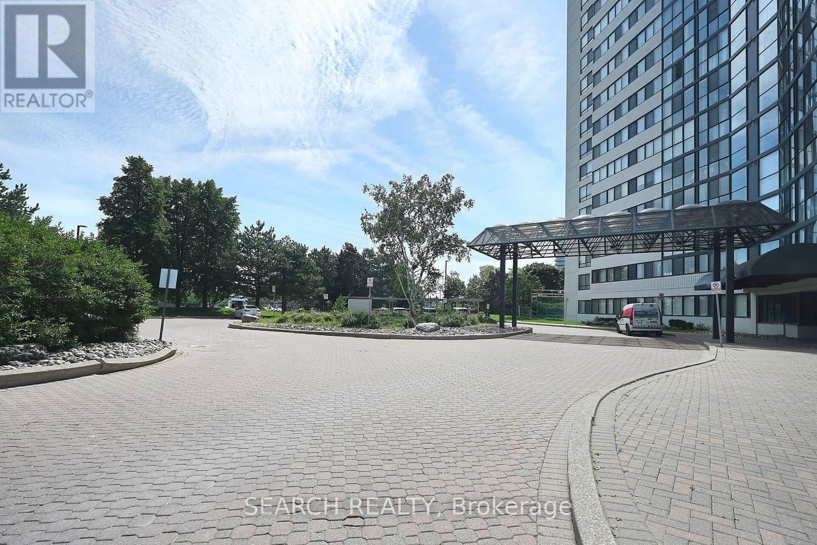 906 - 1360 RATHBURN ROAD EAST Image 3