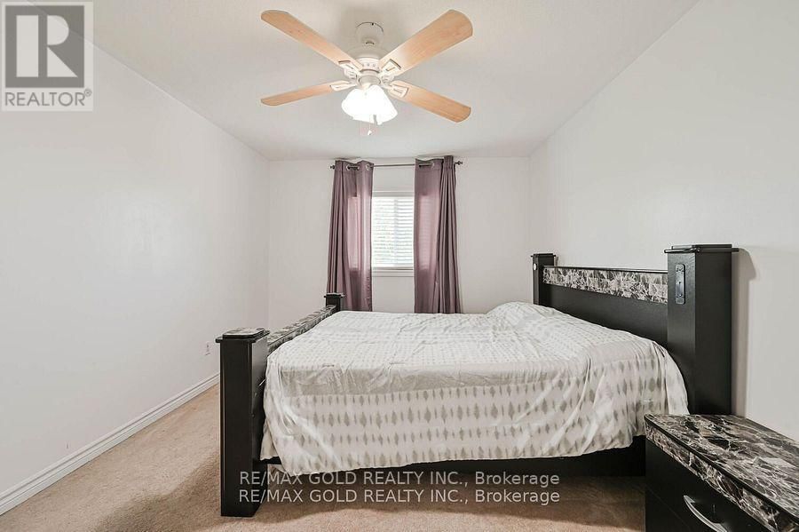 11 CAVERSHAM DRIVE Image 26