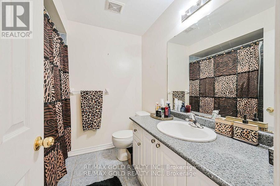11 CAVERSHAM DRIVE Image 31