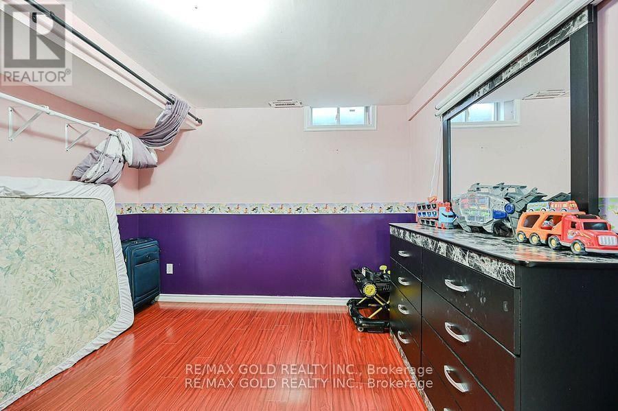 11 CAVERSHAM DRIVE Image 38