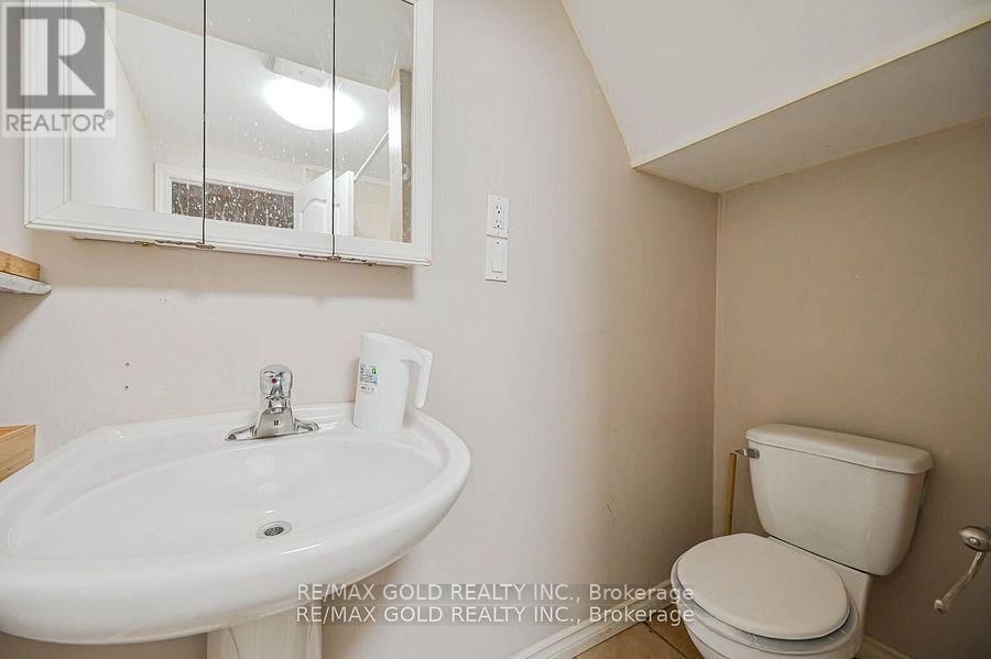 11 CAVERSHAM DRIVE Image 41