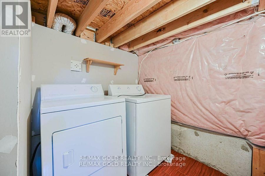 11 CAVERSHAM DRIVE Image 42