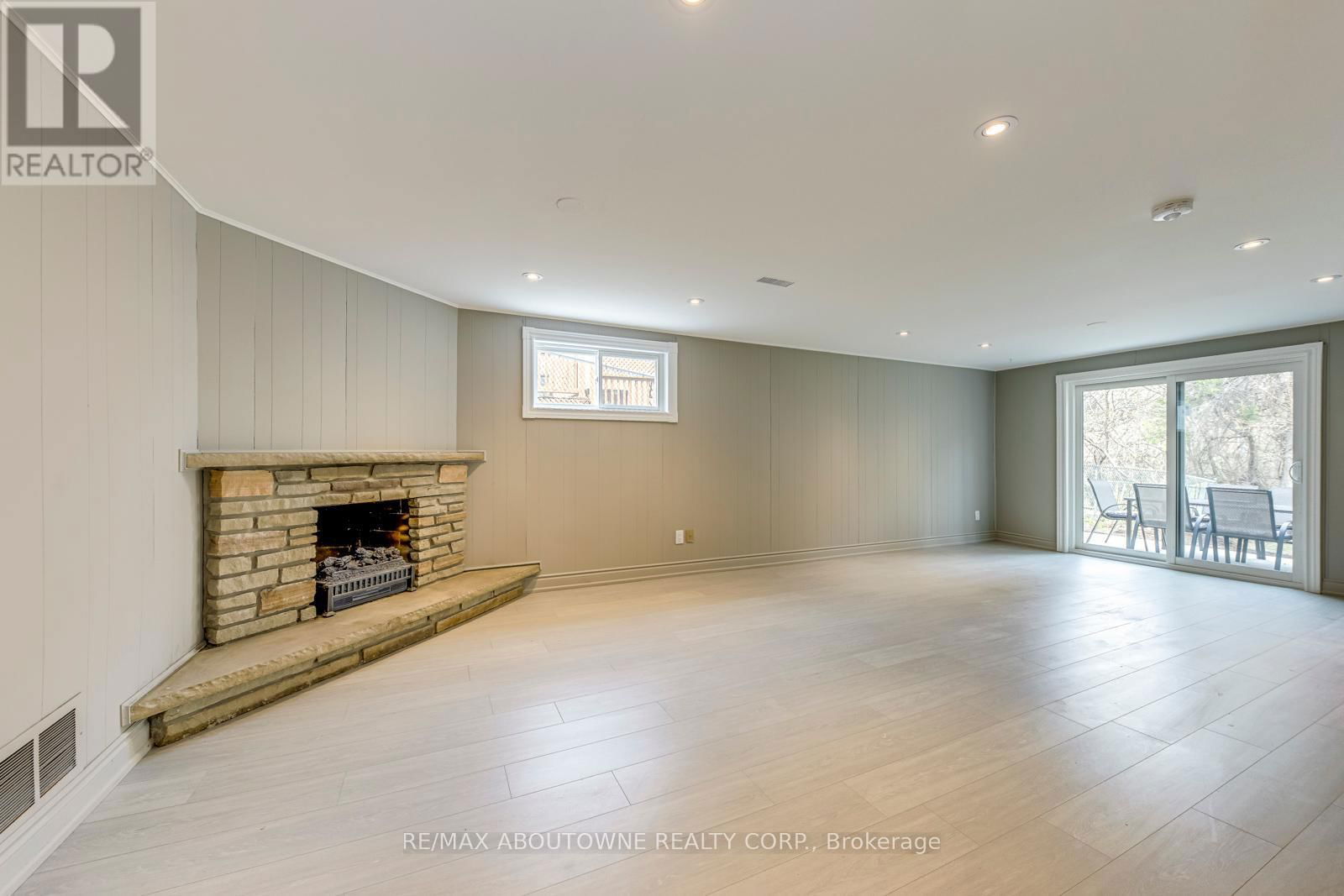 7 IVYBRIDGE DRIVE Image 32