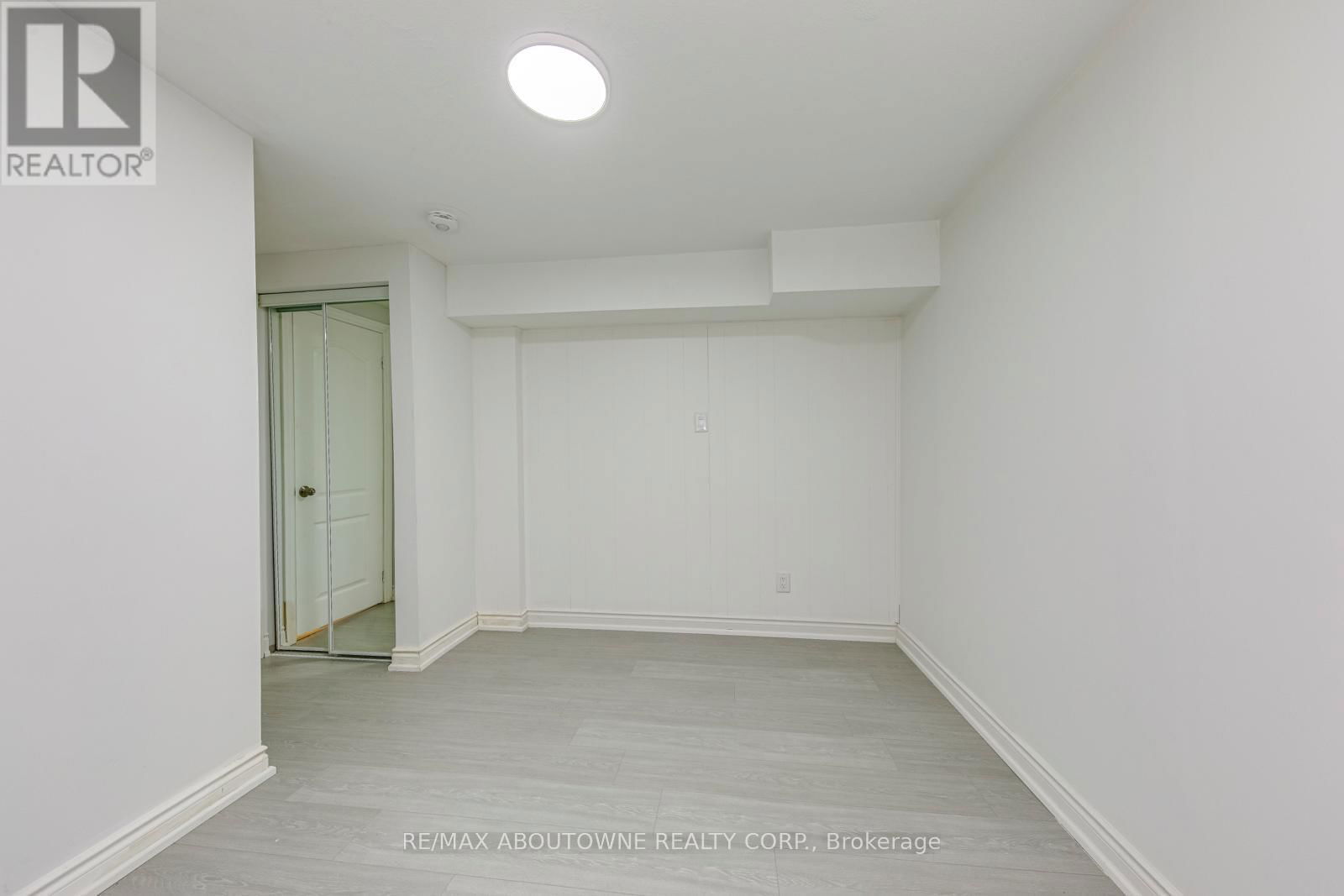 7 IVYBRIDGE DRIVE Image 38
