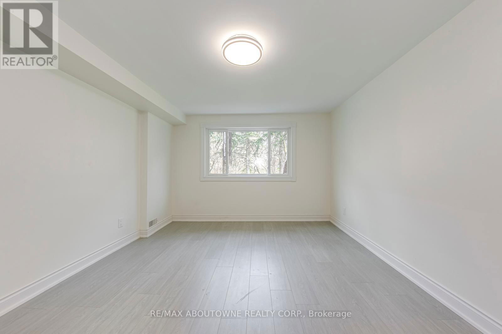 7 IVYBRIDGE DRIVE Image 40