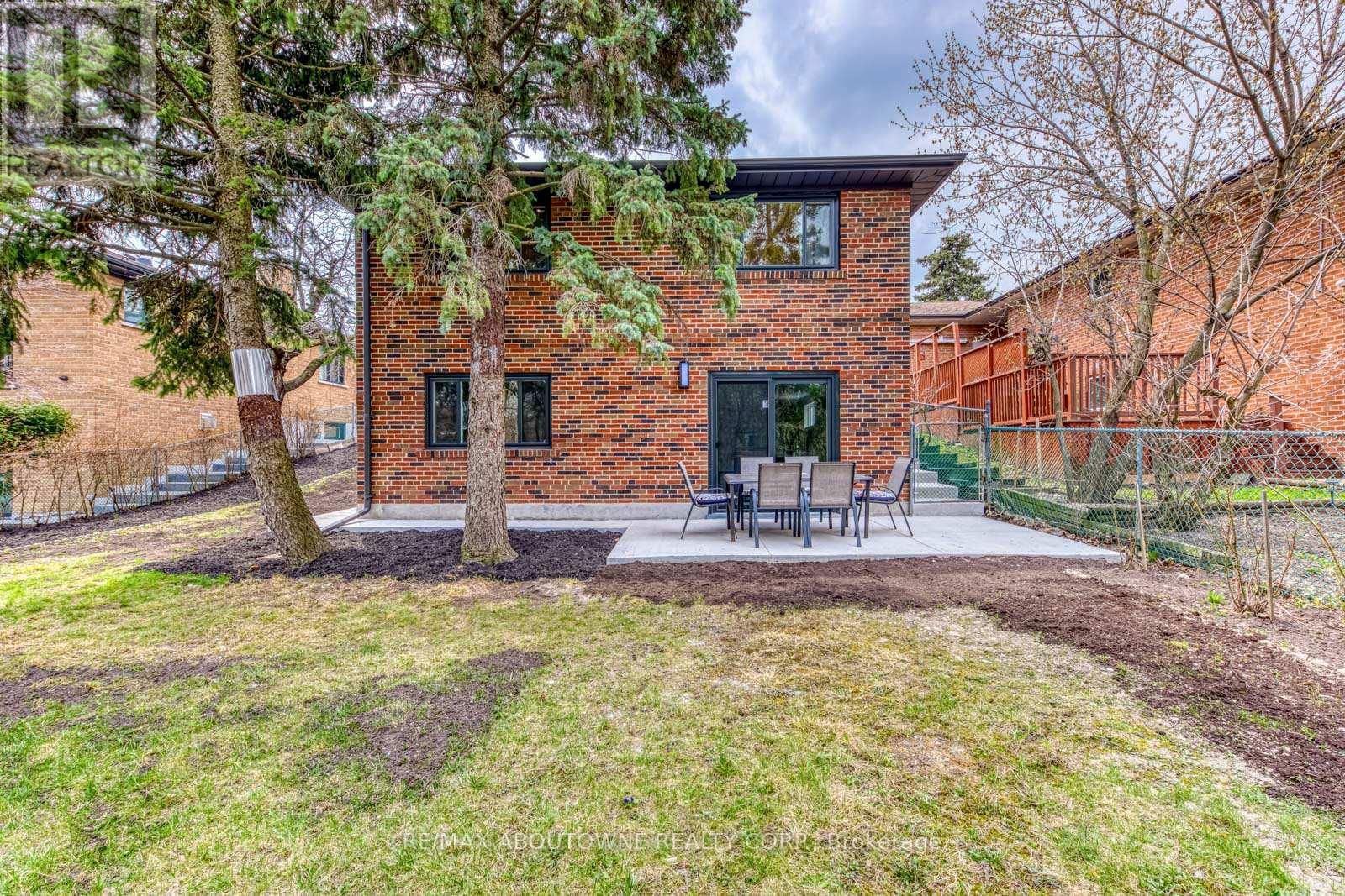 7 IVYBRIDGE DRIVE Image 50
