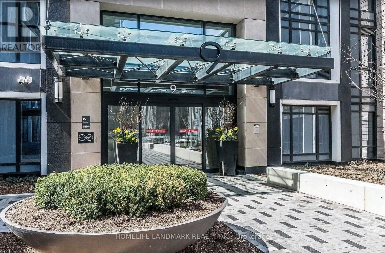 1022 - 9 MABELLE AVENUE Image 2