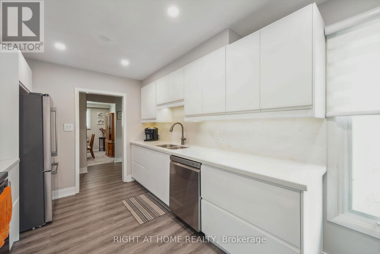 90 CLEMENT ROAD Image 13