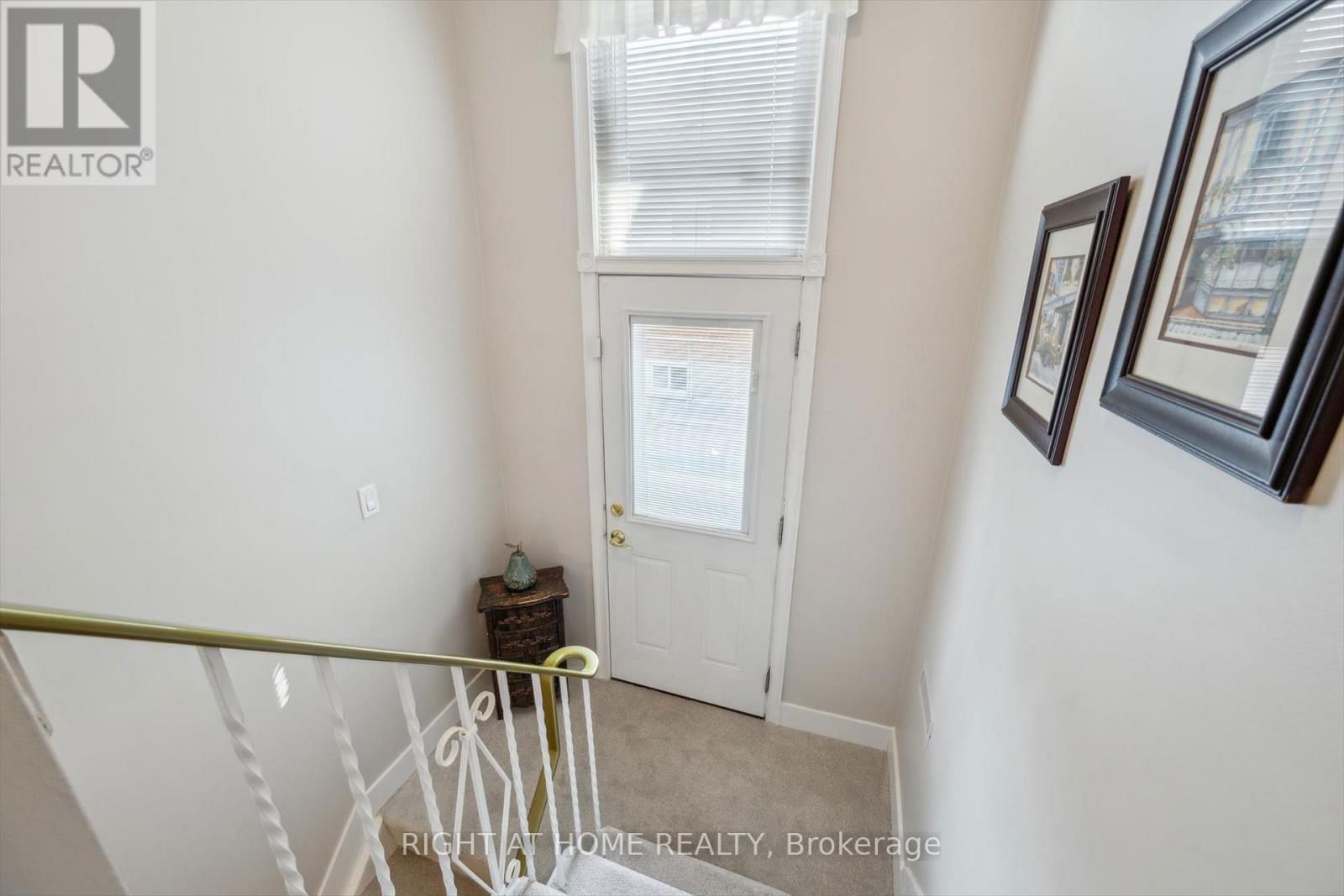 90 CLEMENT ROAD Image 24