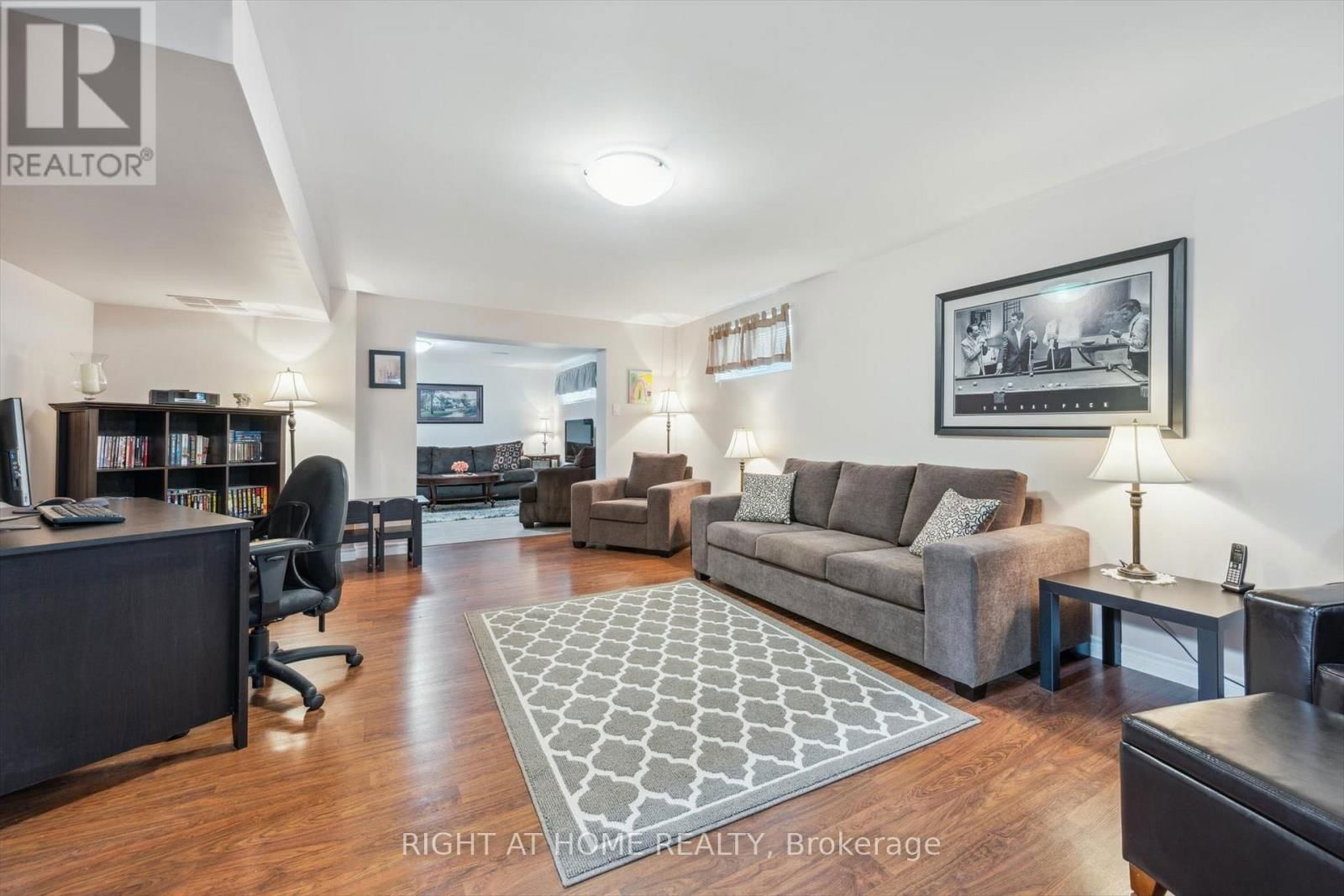 90 CLEMENT ROAD Image 25