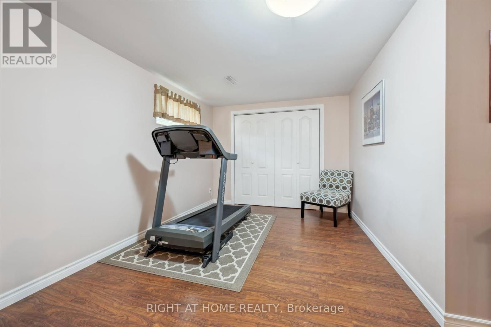 90 CLEMENT ROAD Image 28