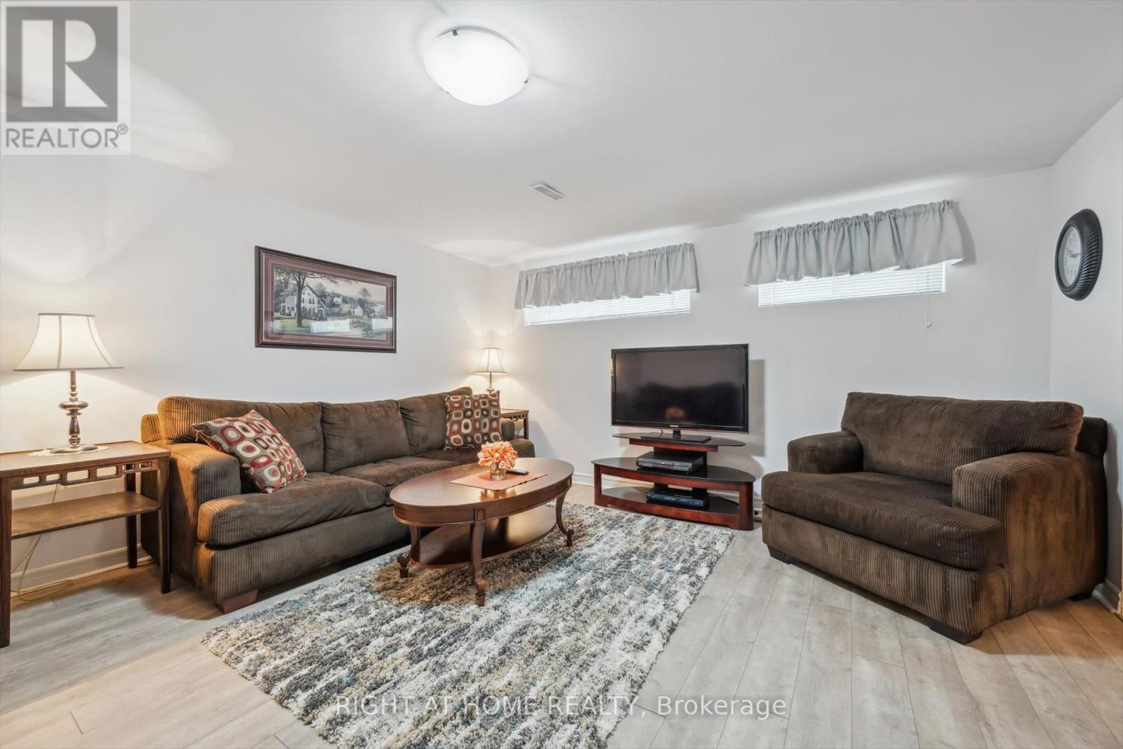 90 CLEMENT ROAD Image 29