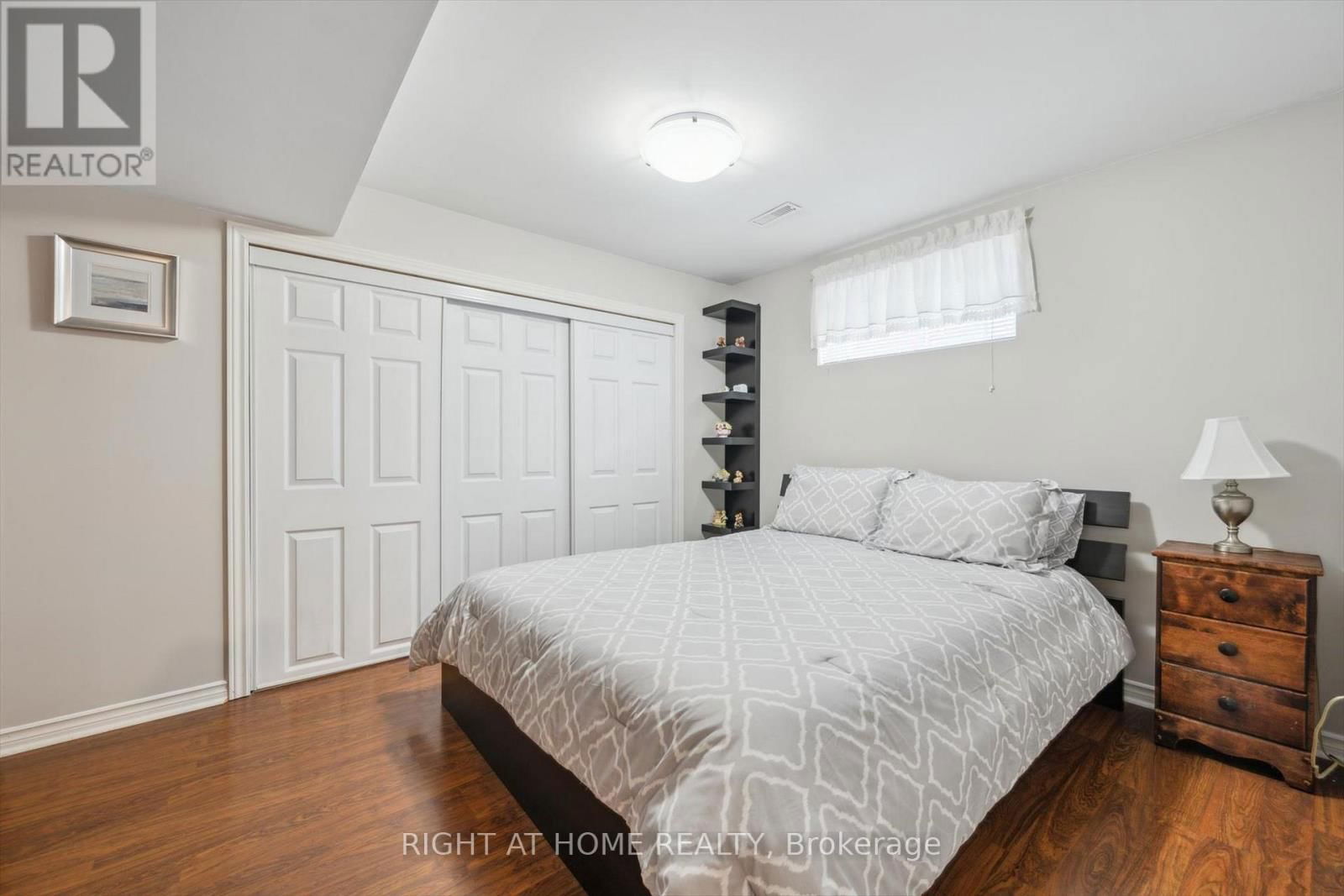 90 CLEMENT ROAD Image 31