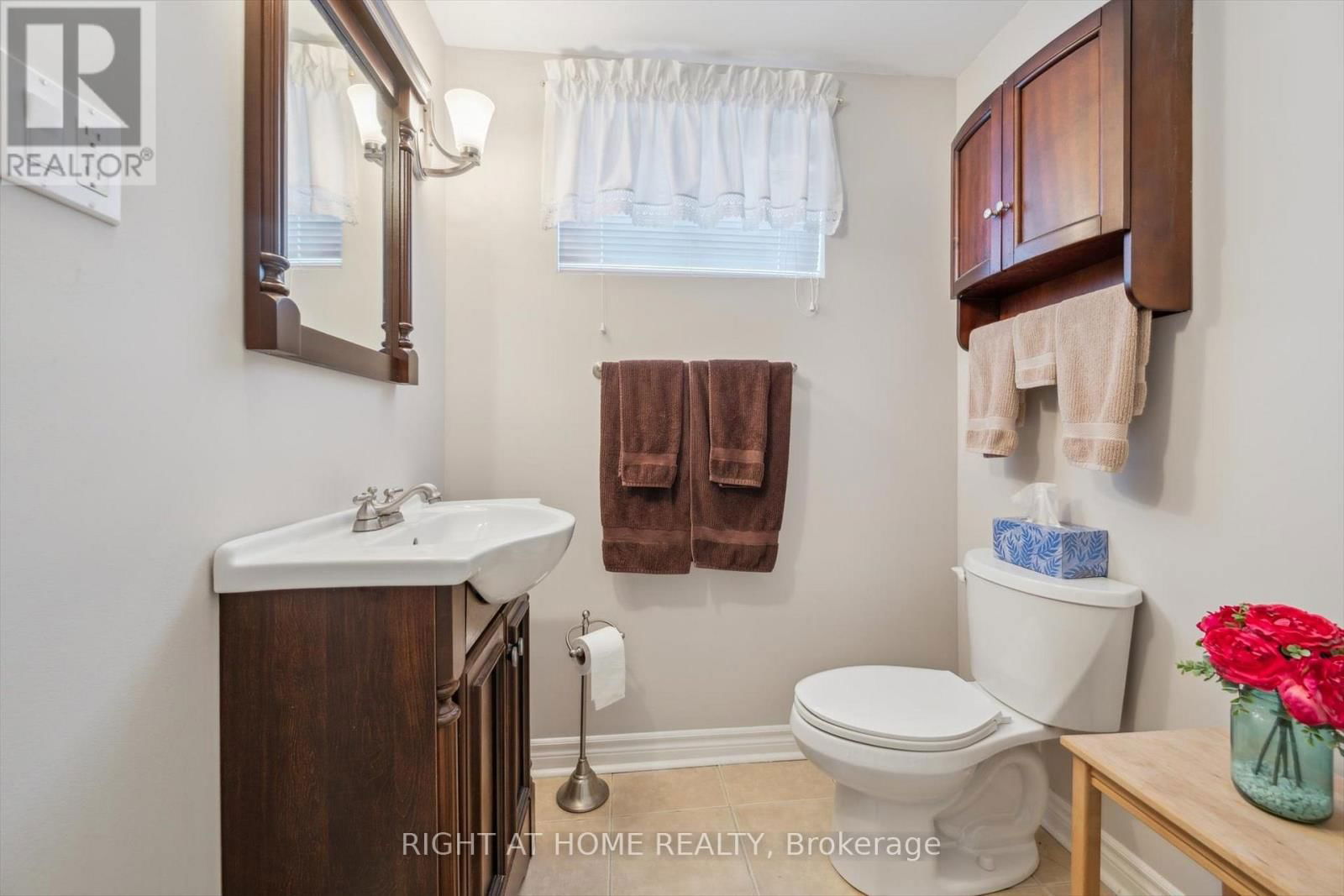 90 CLEMENT ROAD Image 33