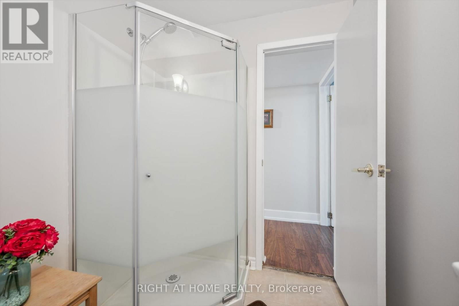 90 CLEMENT ROAD Image 34