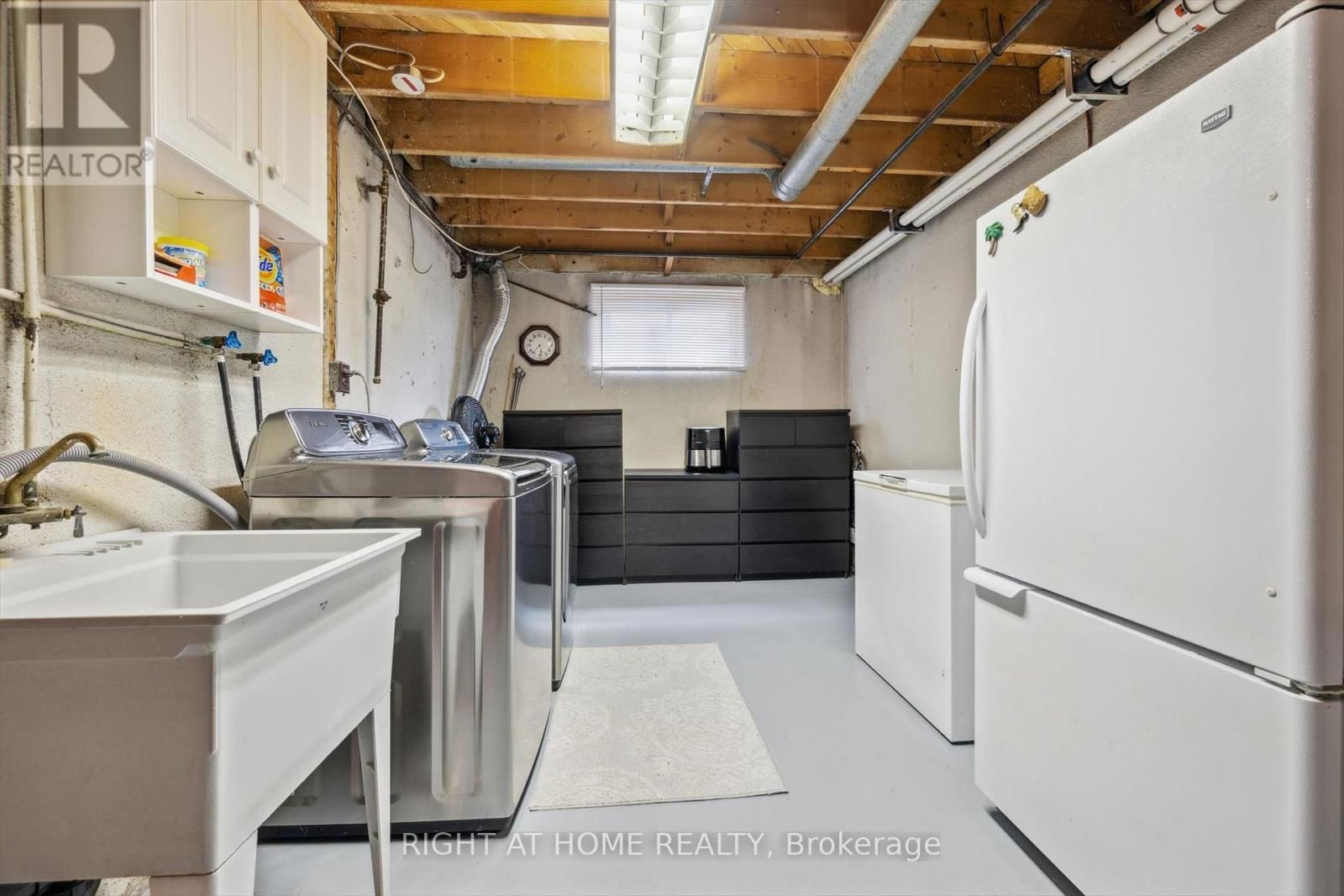 90 CLEMENT ROAD Image 35