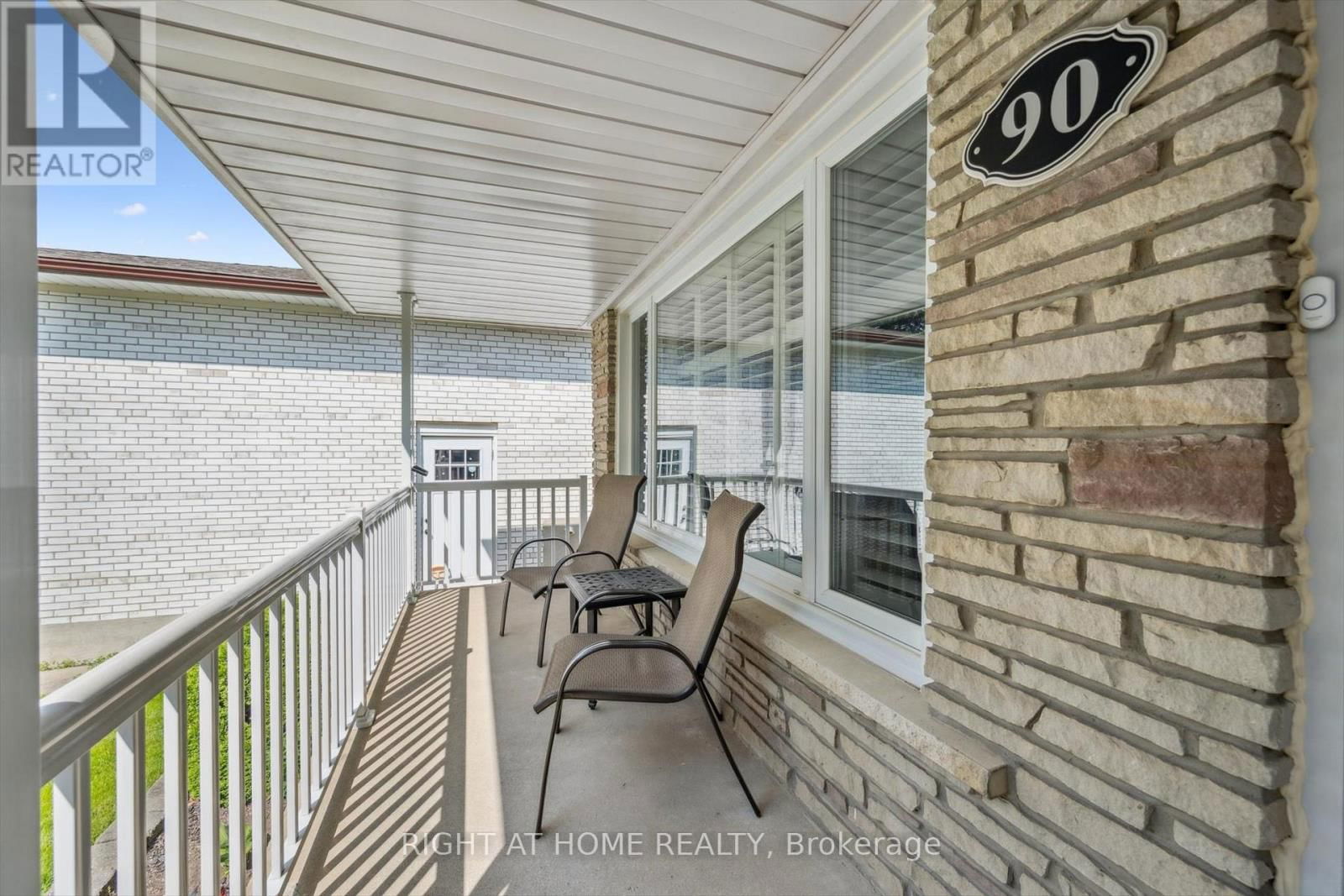 90 CLEMENT ROAD Image 4