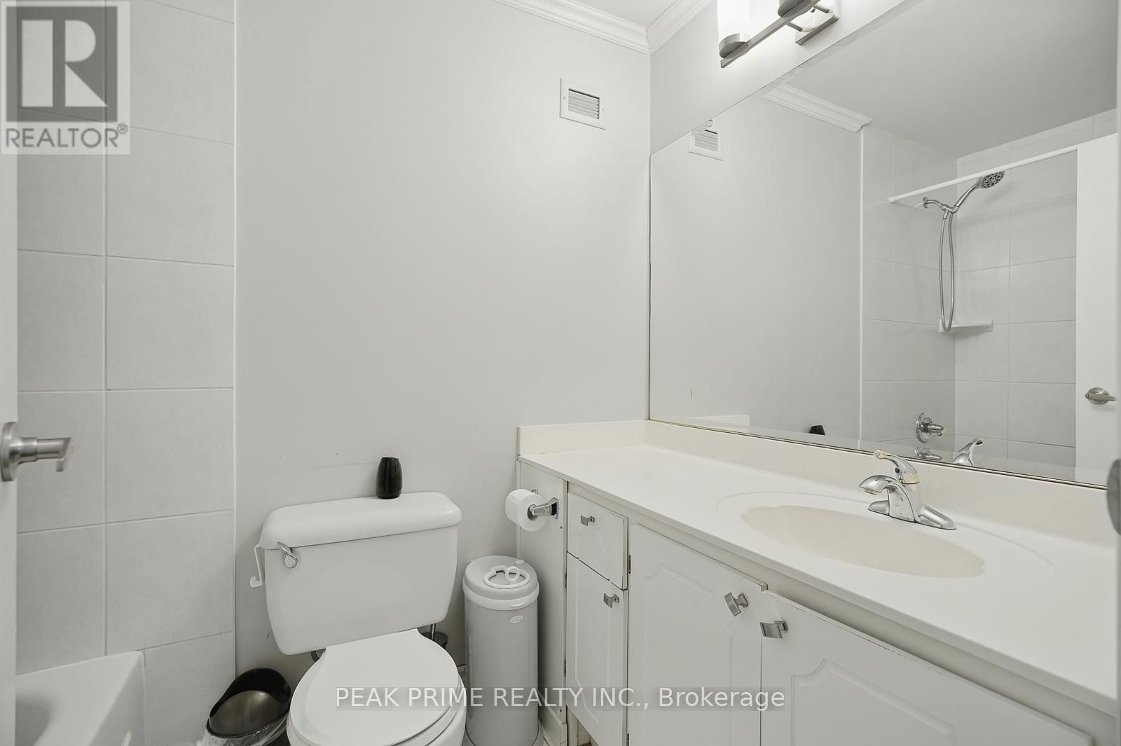 28 - 7030 COPENHAGEN ROAD Image 32