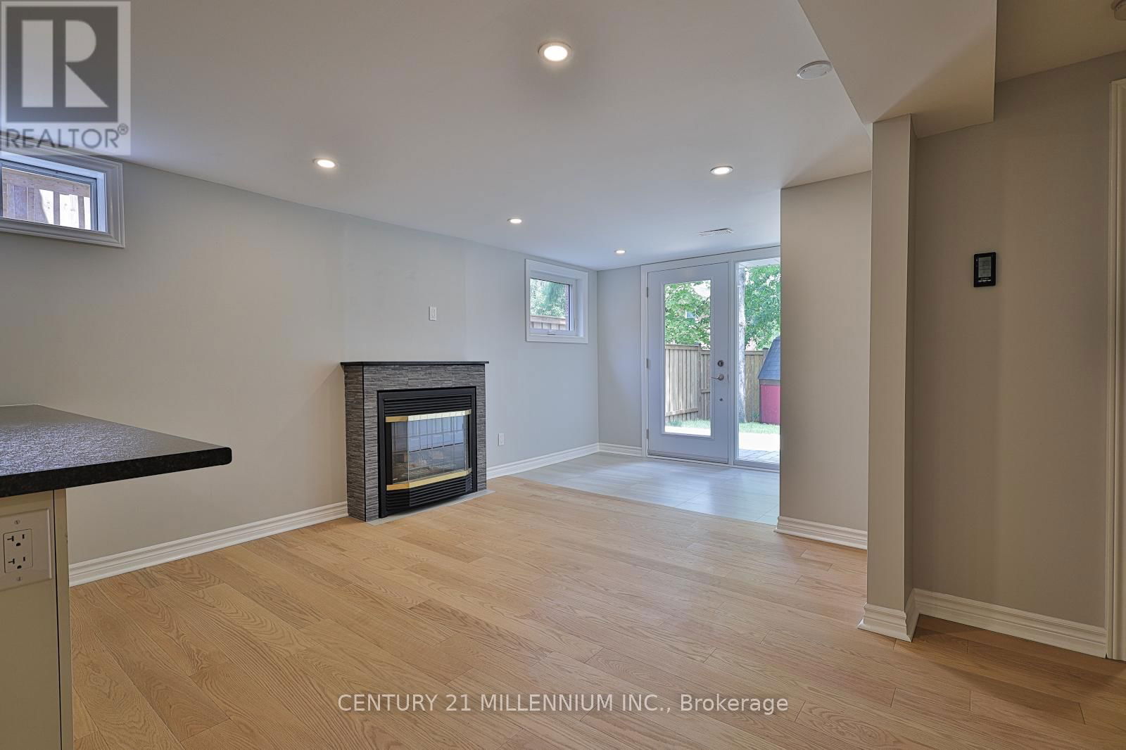 254 KENSINGTON PLACE Image 33