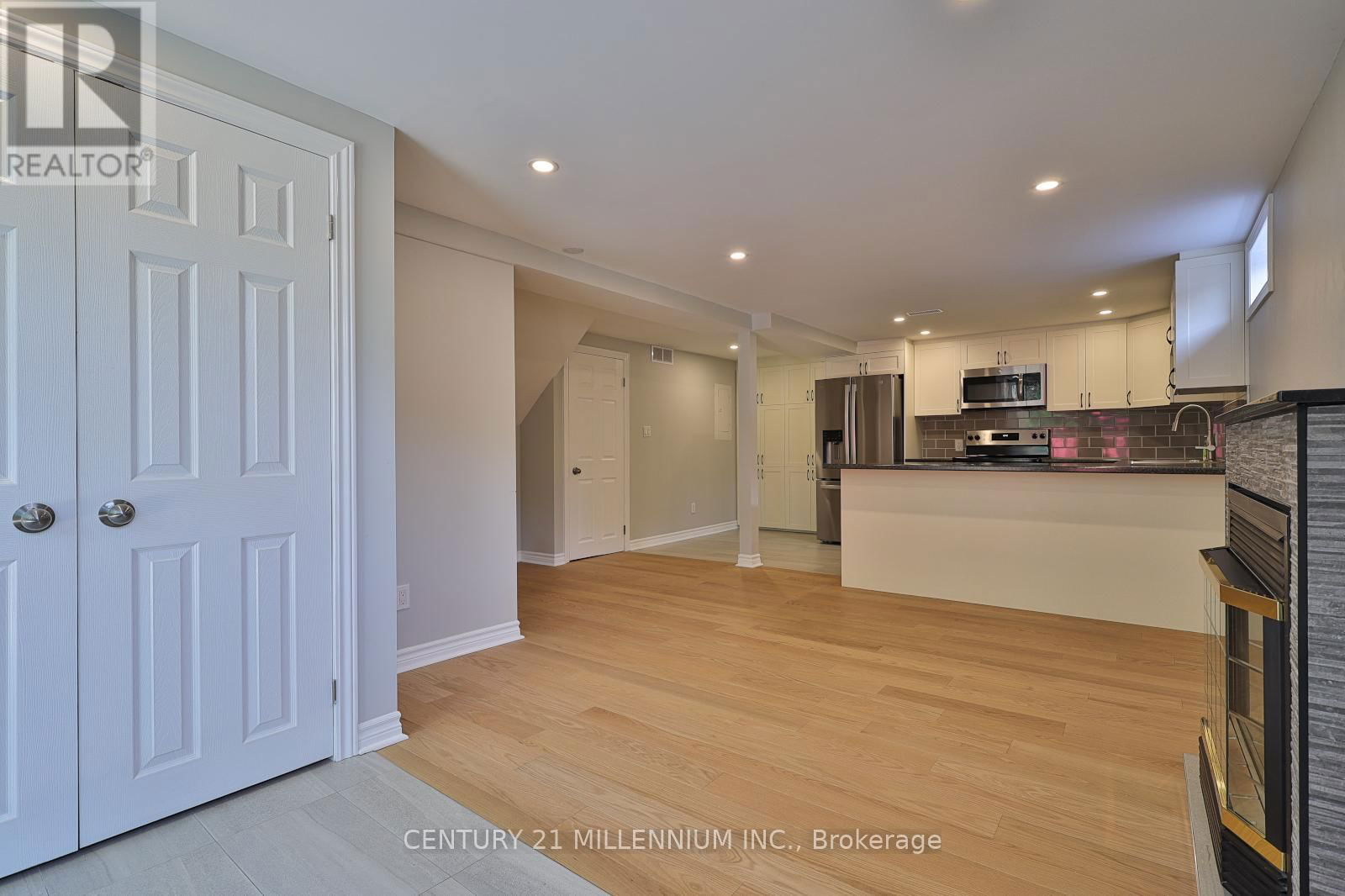 254 KENSINGTON PLACE Image 35