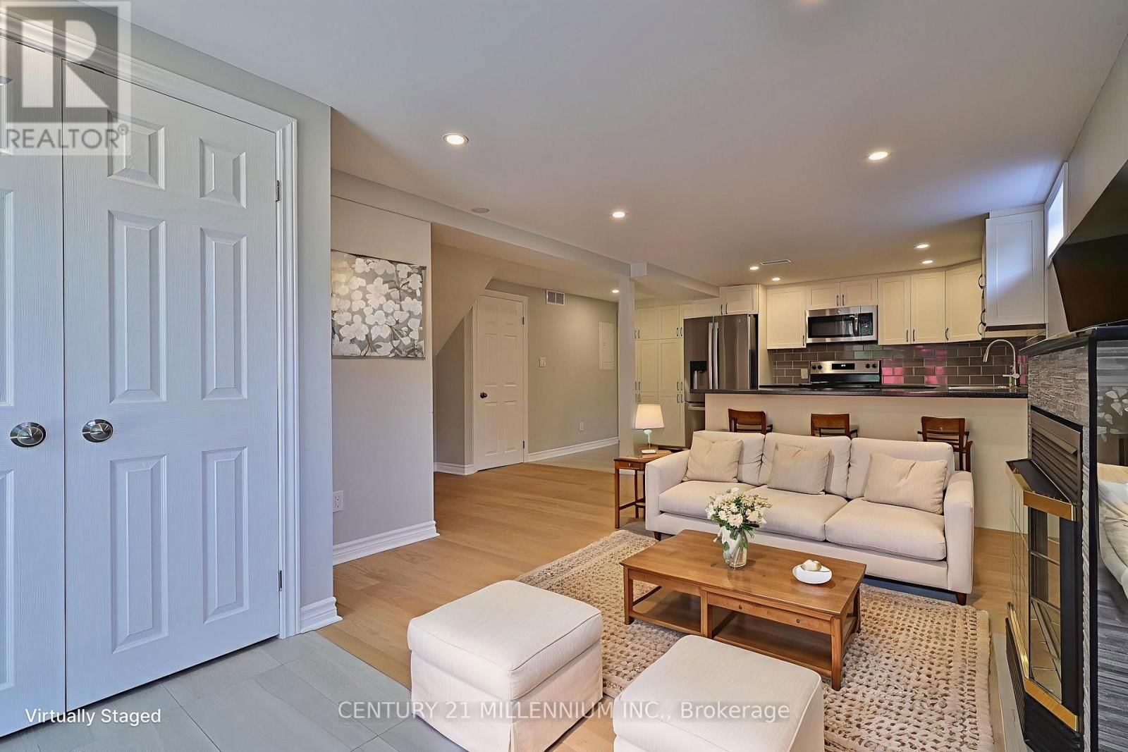 254 KENSINGTON PLACE Image 36