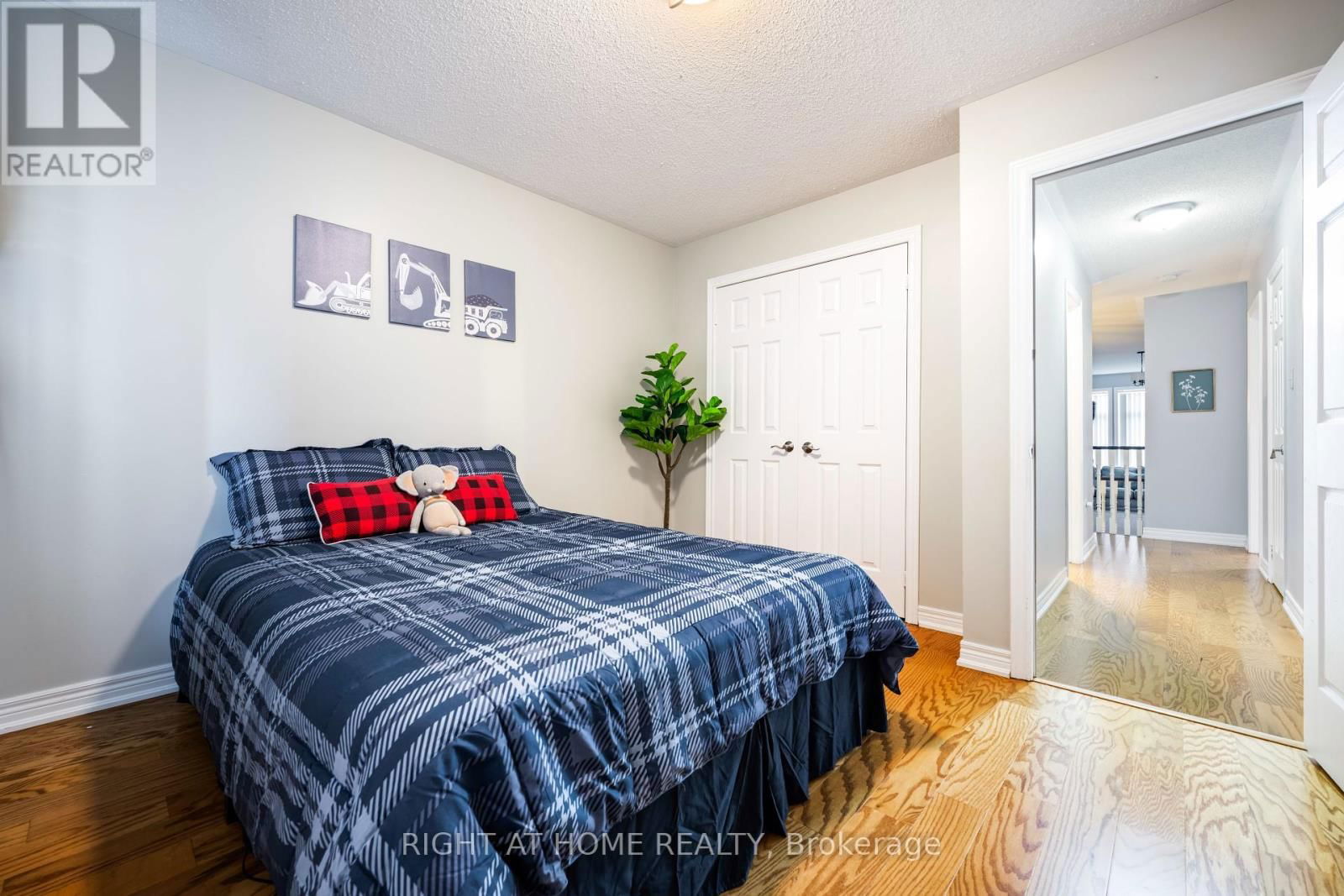 23 CEDARGROVE ROAD Image 31
