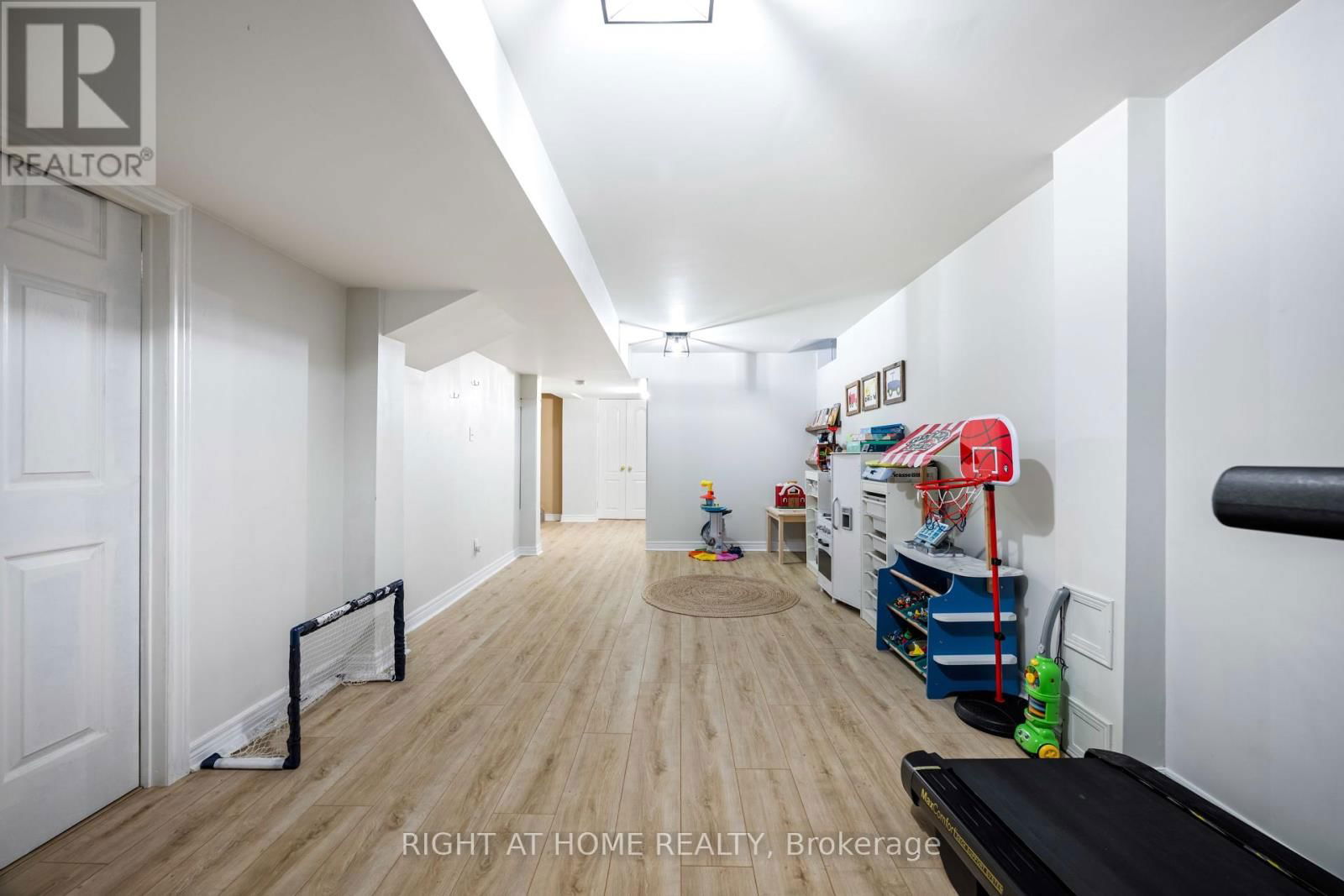 23 CEDARGROVE ROAD Image 37