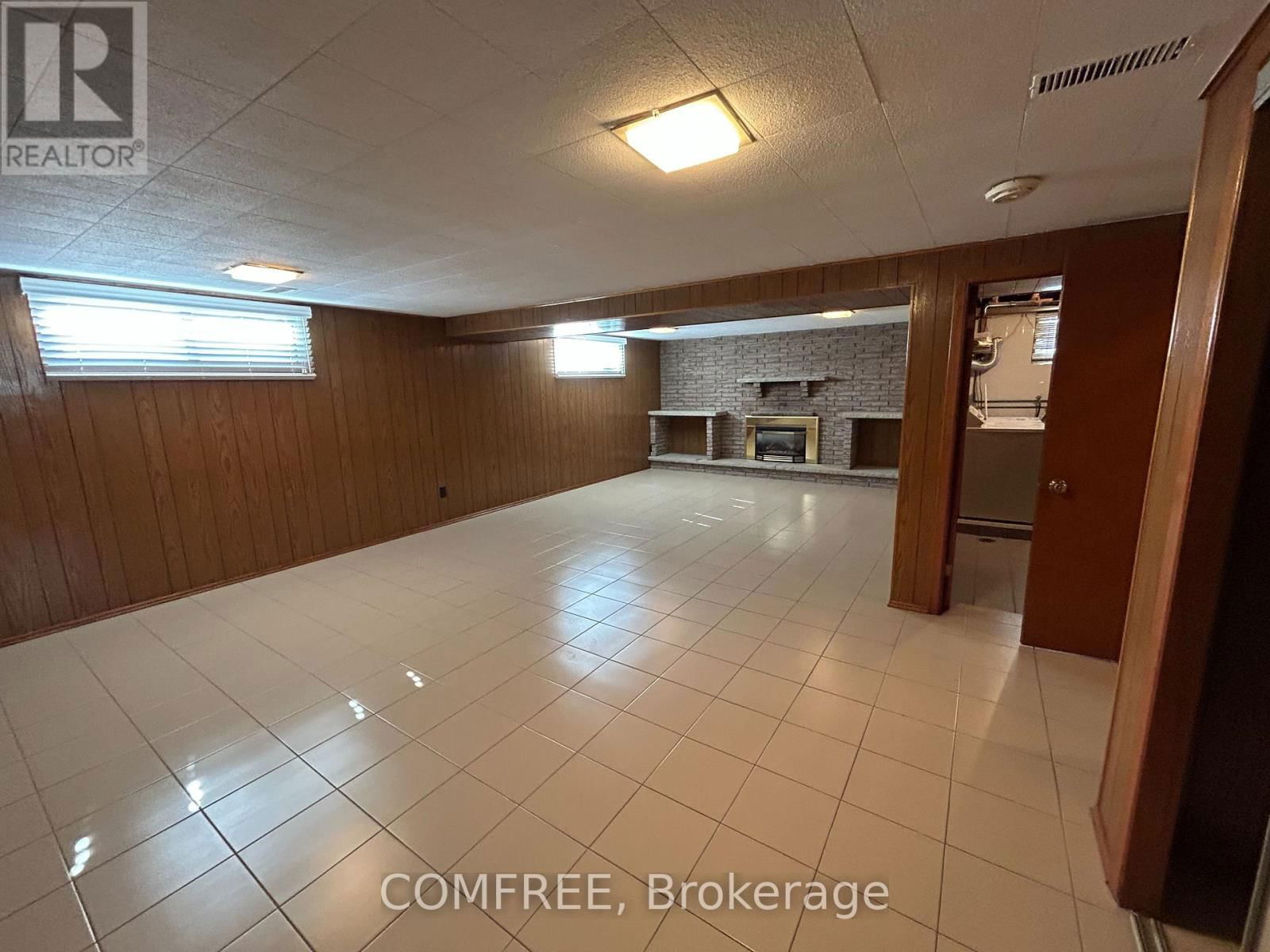 85 DOWNSVIEW AVENUE Image 26