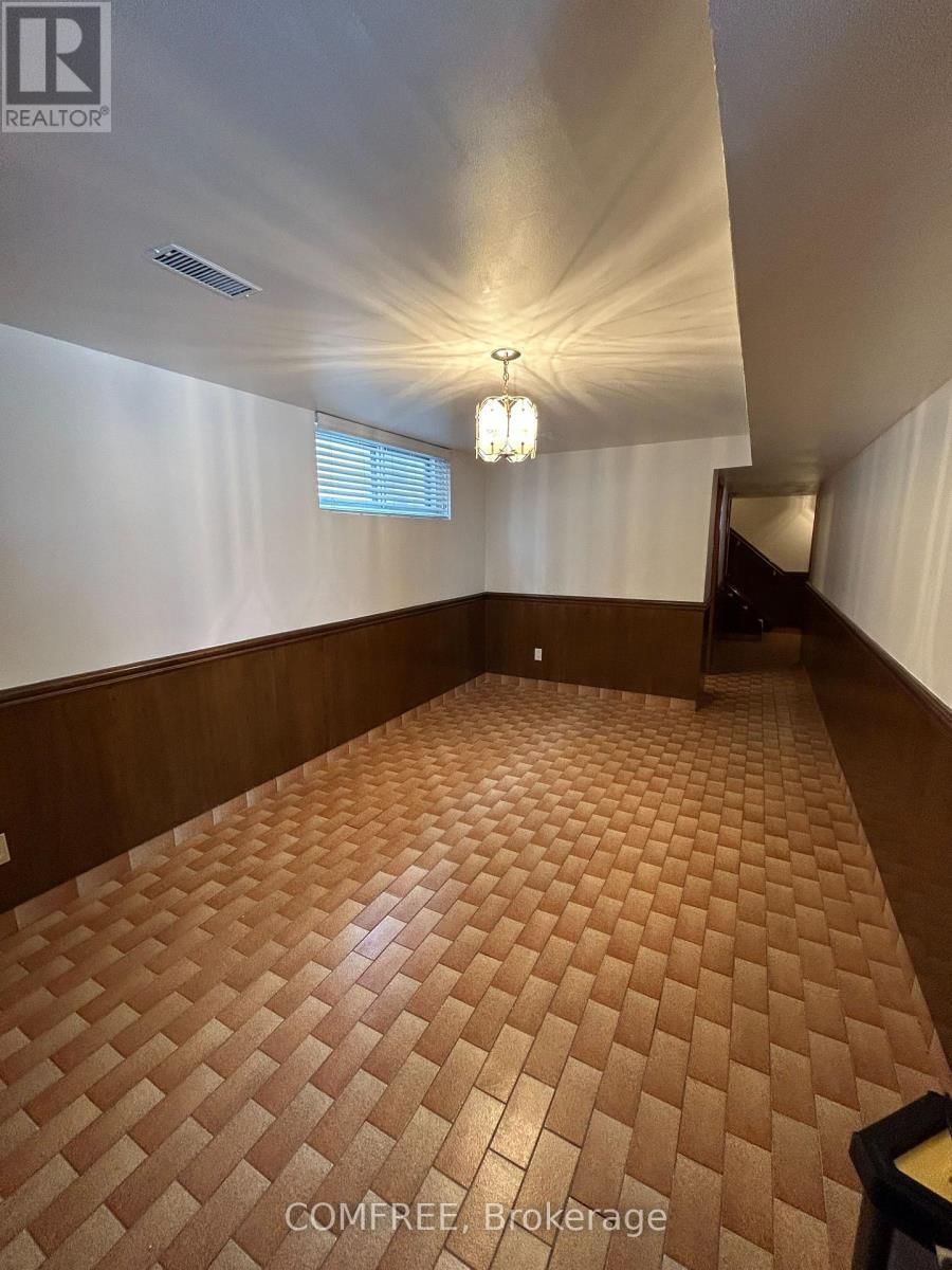 85 DOWNSVIEW AVENUE Image 31