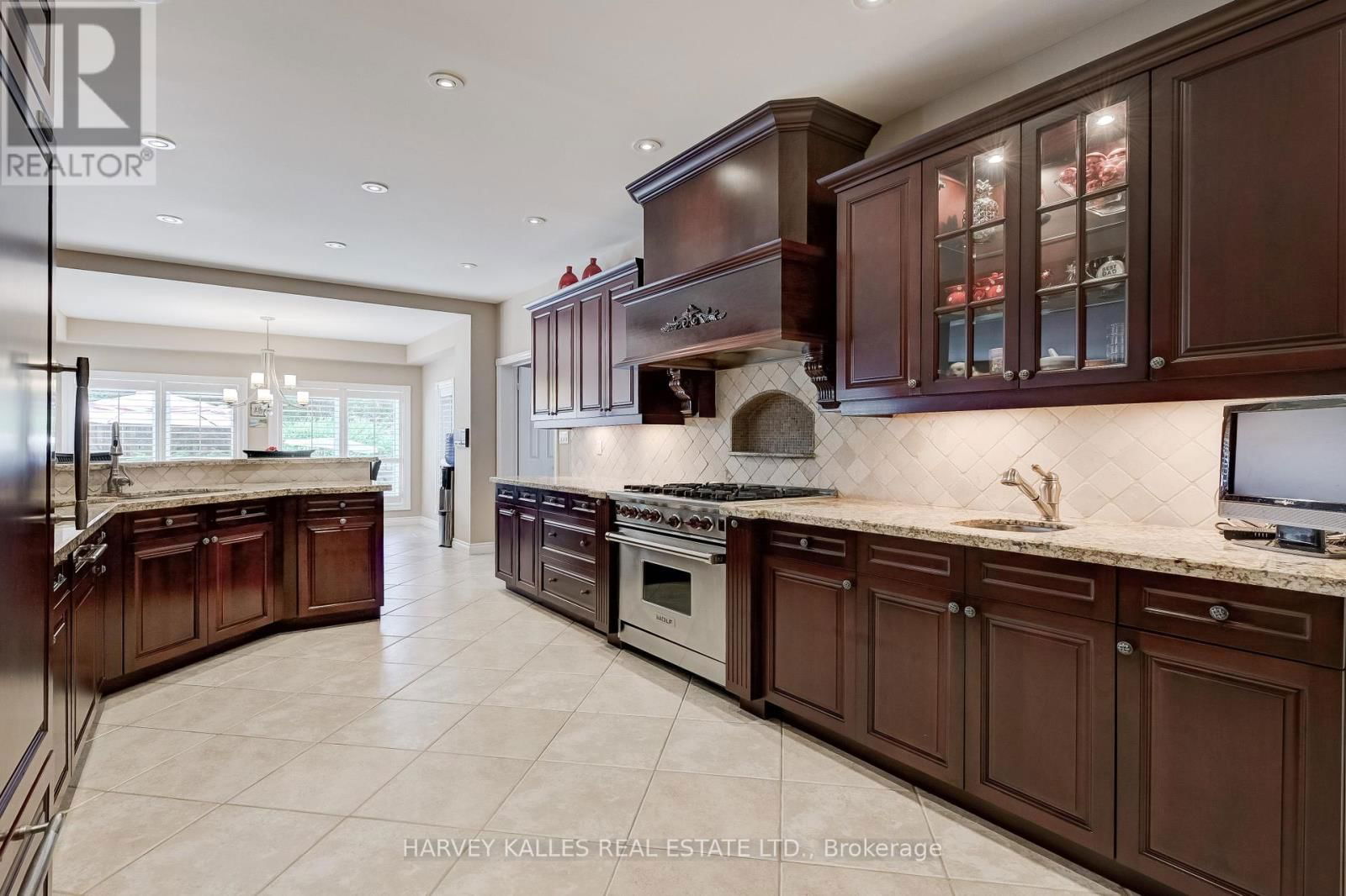 5108 FOREST HILL DRIVE Image 8