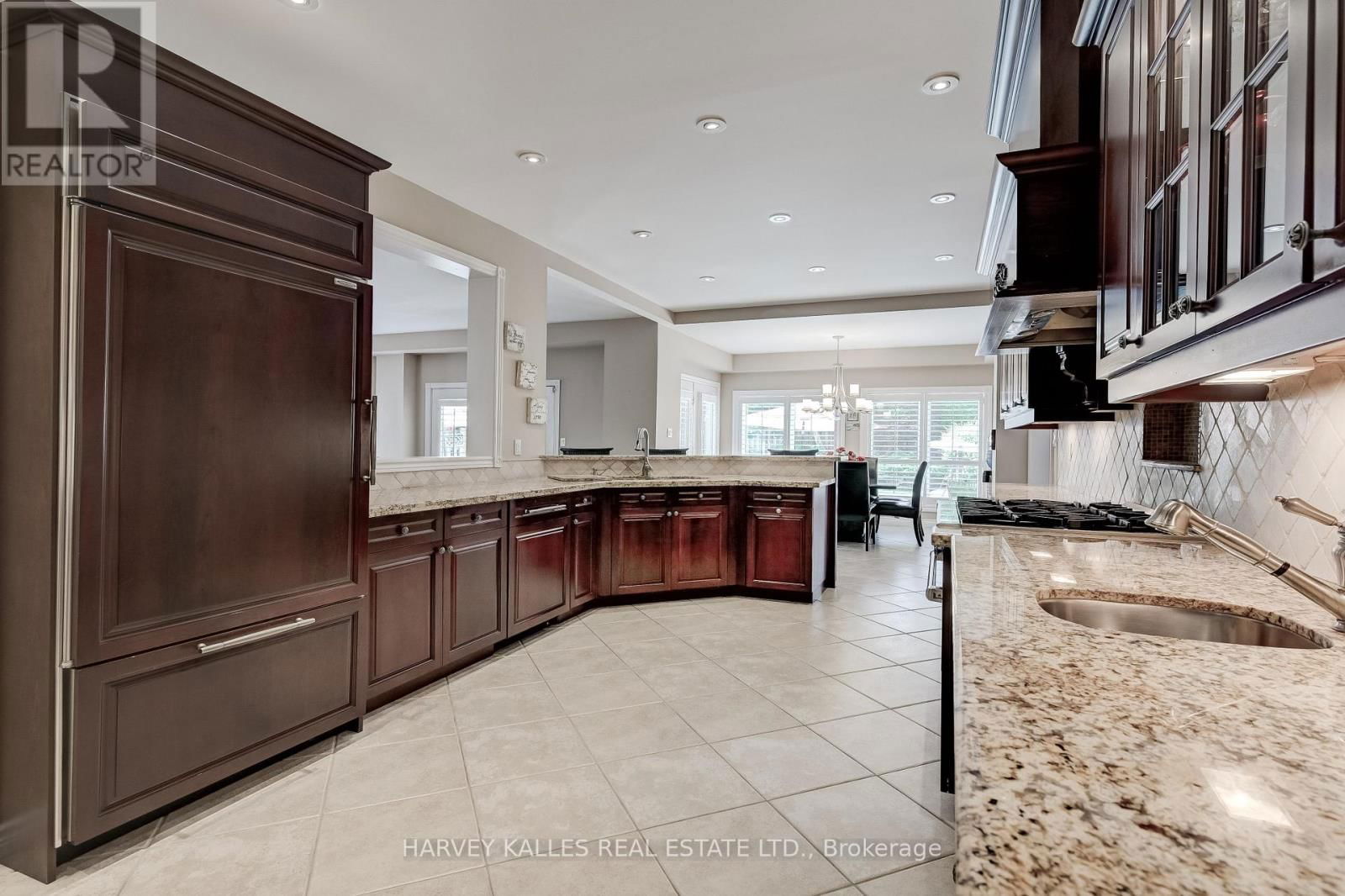 5108 FOREST HILL DRIVE Image 9