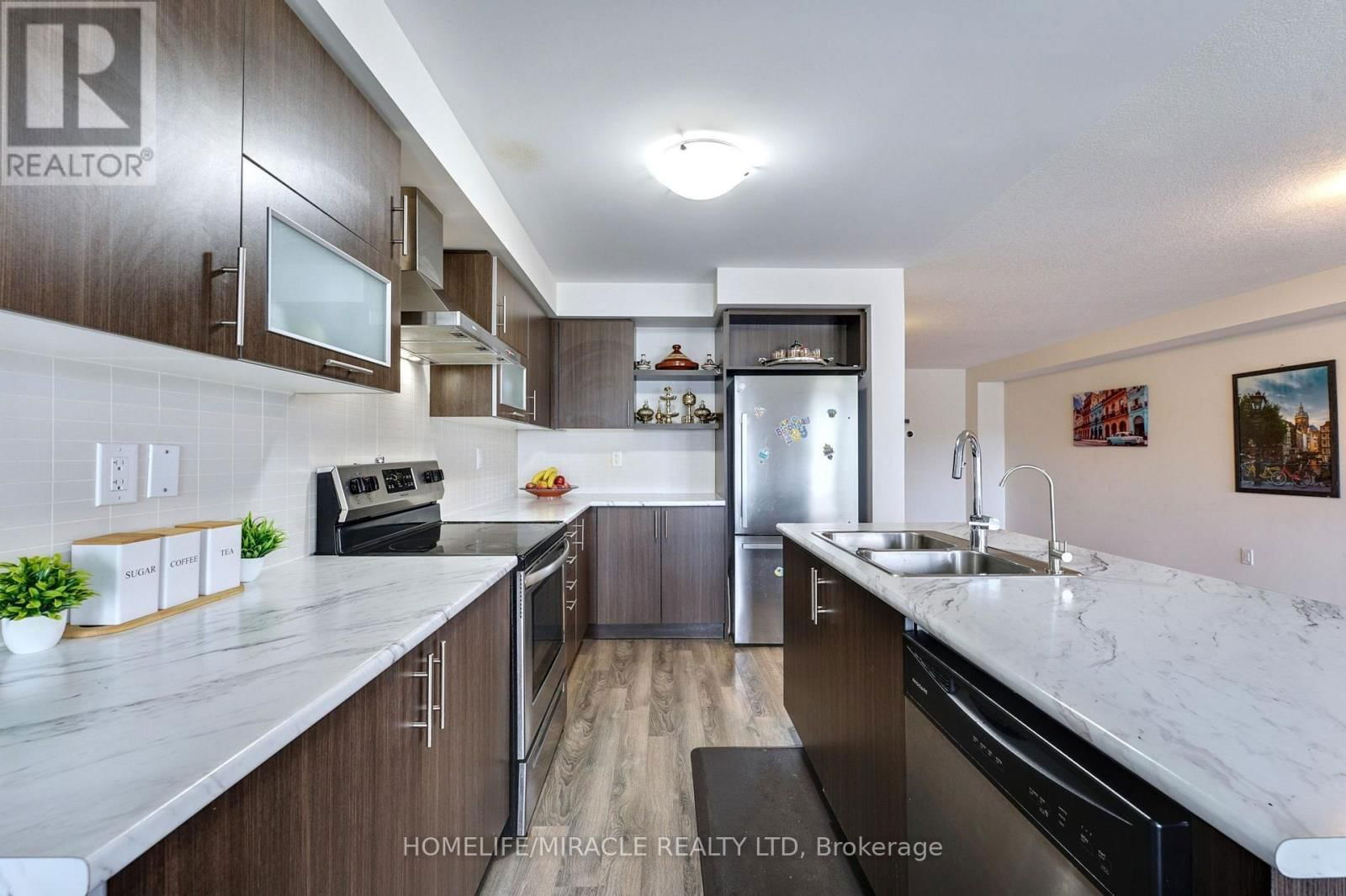 108 GOLDEN SPRING DRIVE Image 17