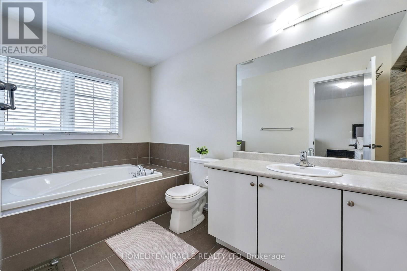 108 GOLDEN SPRING DRIVE Image 25