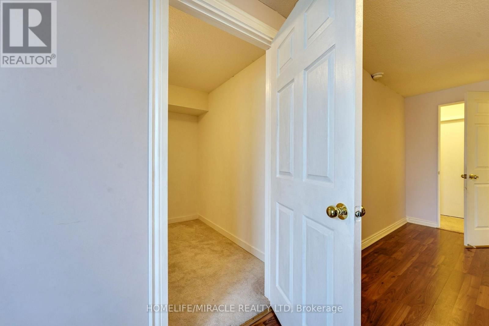 108 GOLDEN SPRING DRIVE Image 39