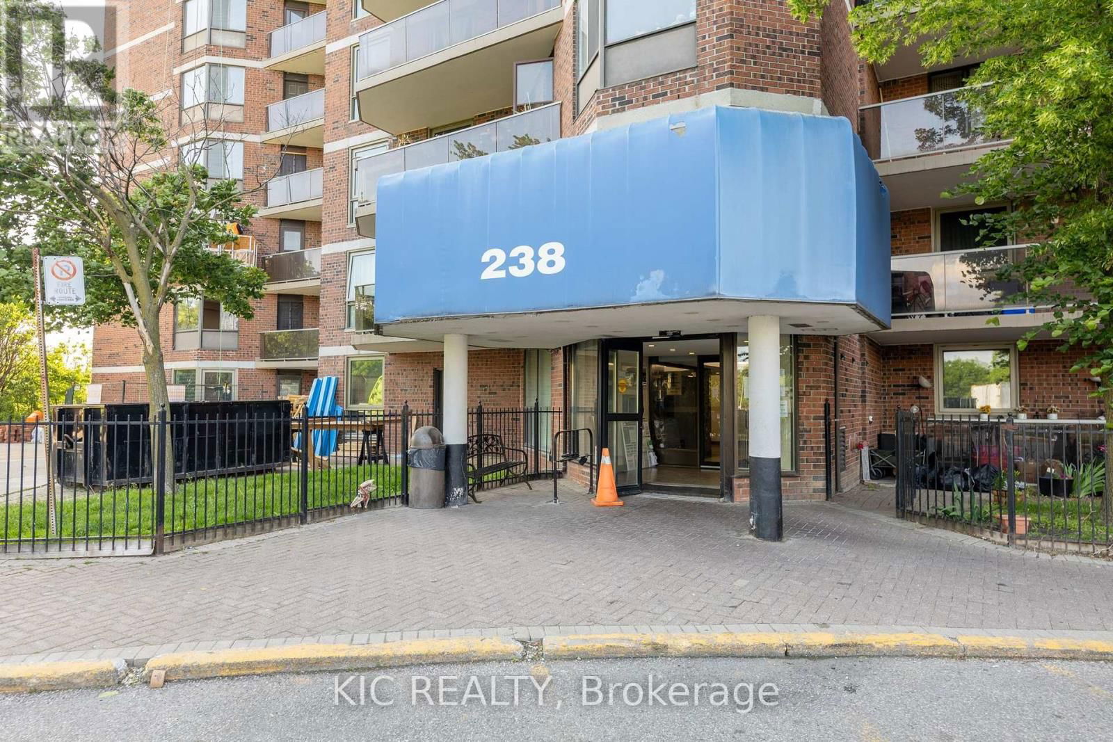 1507 - 238 ALBION ROAD Image 2