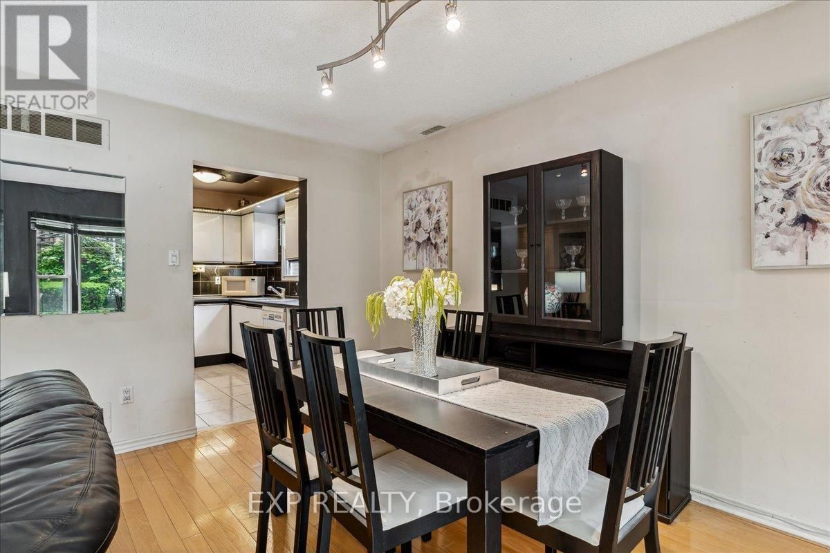 62 TAMARACK CIRCLE Image 15