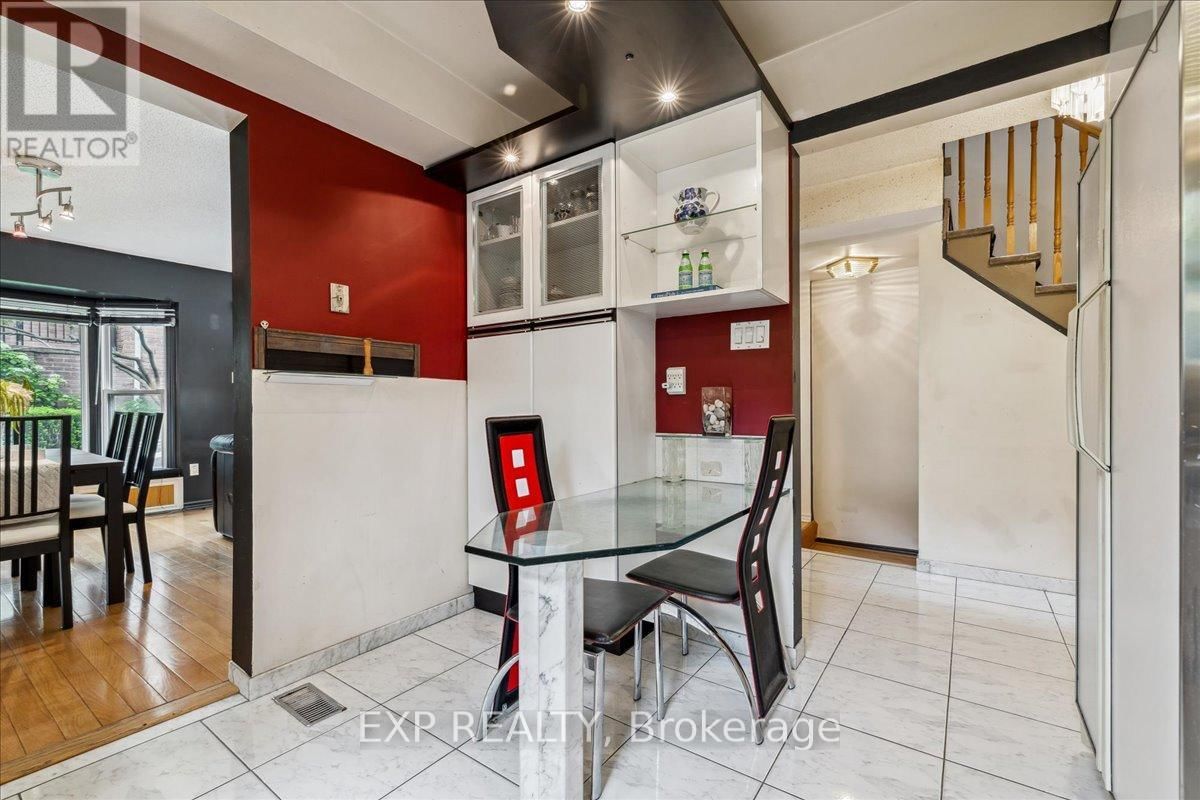 62 TAMARACK CIRCLE Image 18