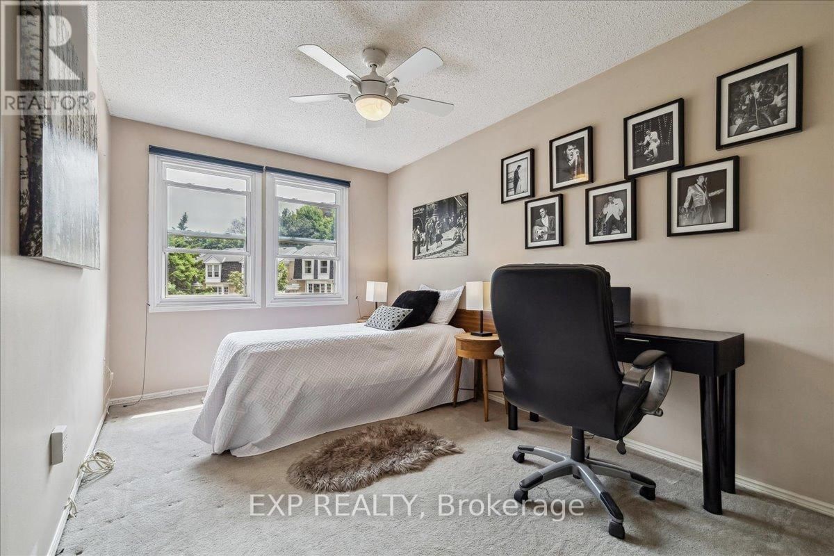 62 TAMARACK CIRCLE Image 25