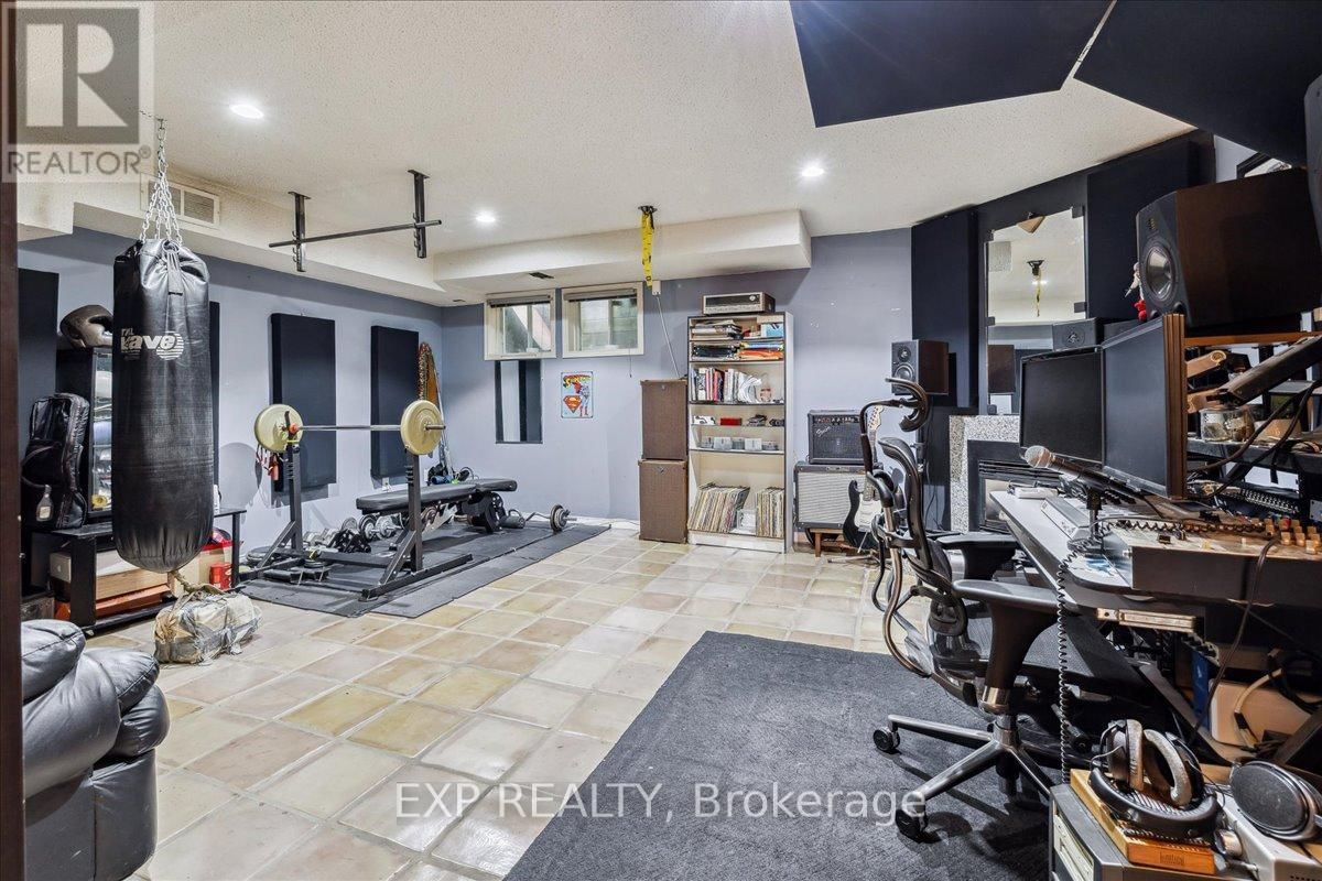 62 TAMARACK CIRCLE Image 30