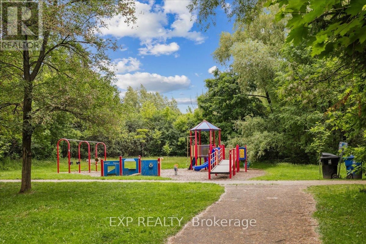 62 TAMARACK CIRCLE Image 38