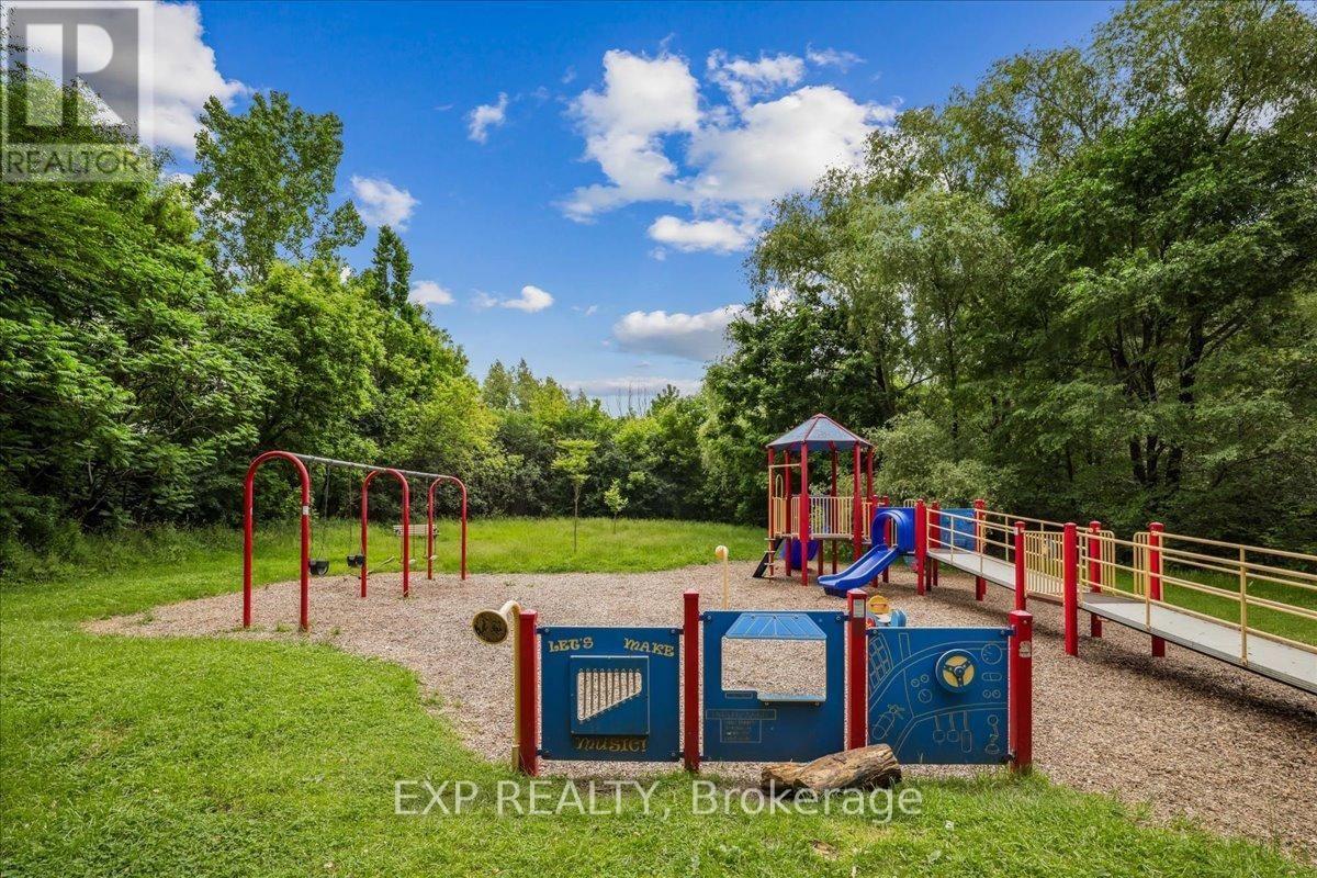 62 TAMARACK CIRCLE Image 39
