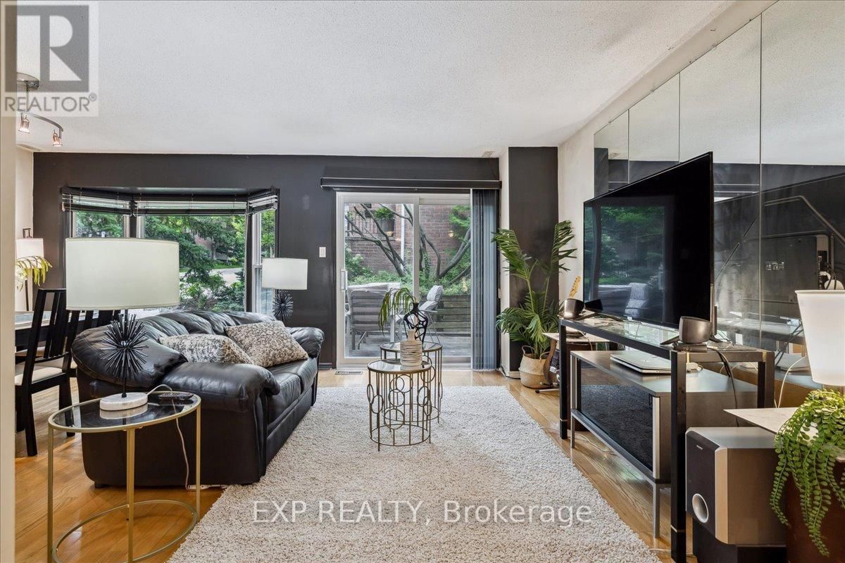 62 TAMARACK CIRCLE Image 7