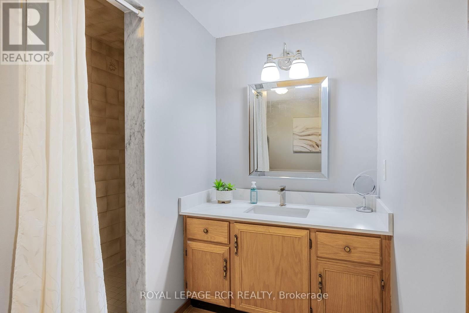 39 PASSMORE AVENUE Image 20