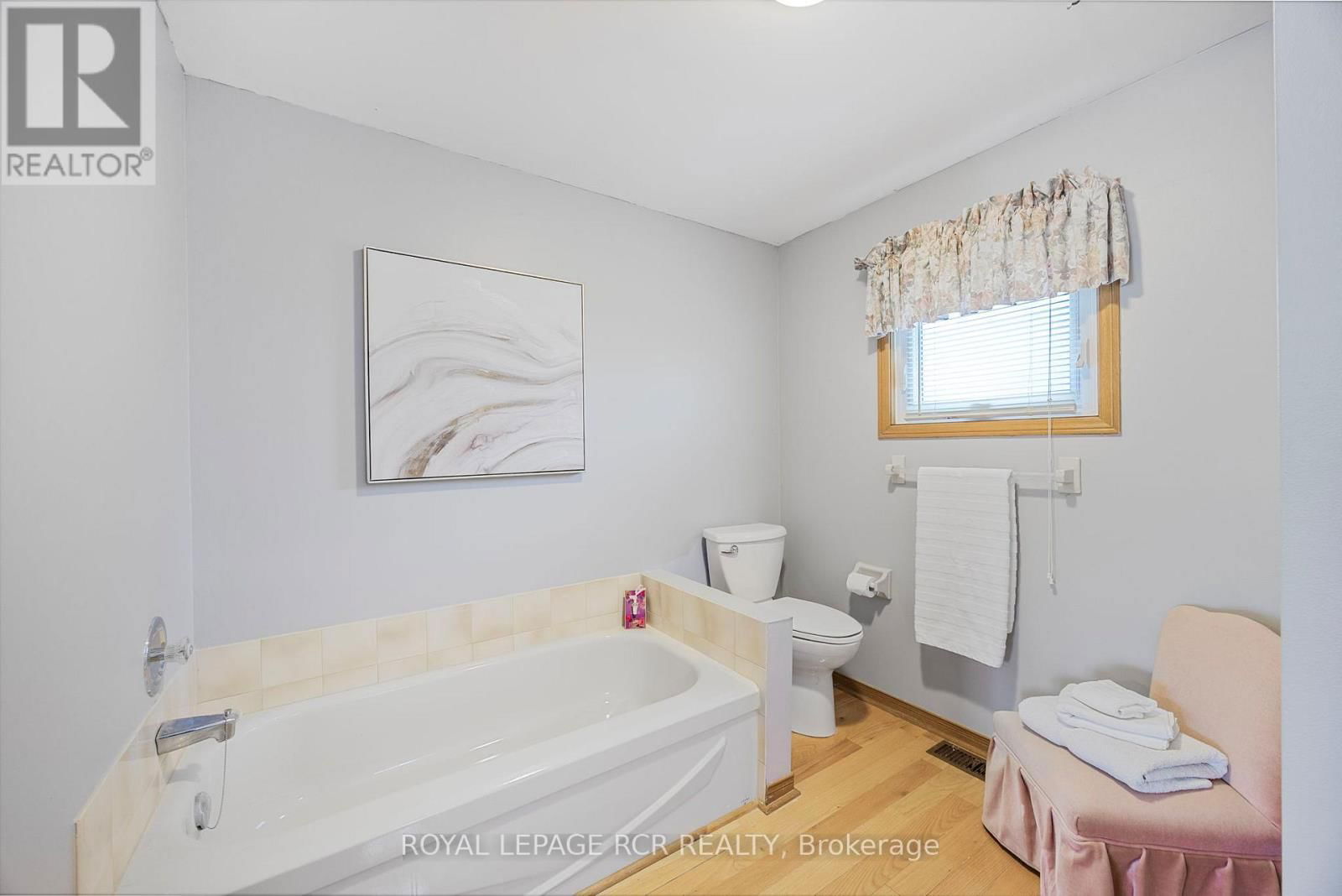 39 PASSMORE AVENUE Image 21