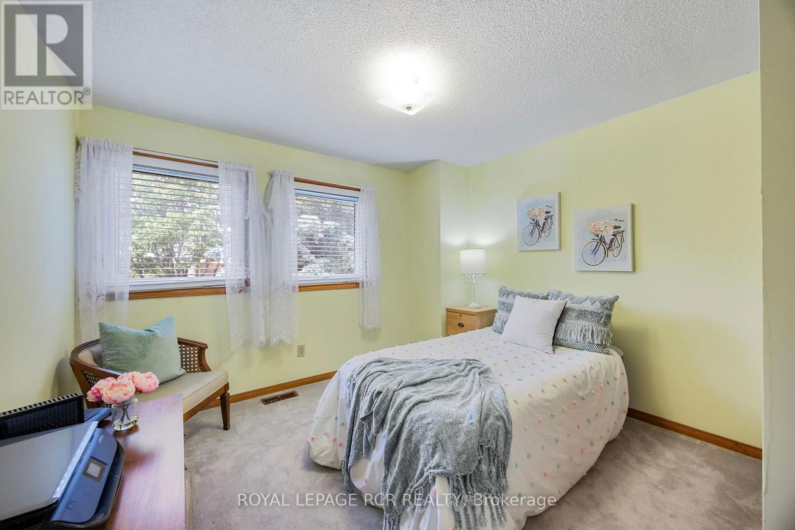 39 PASSMORE AVENUE Image 23