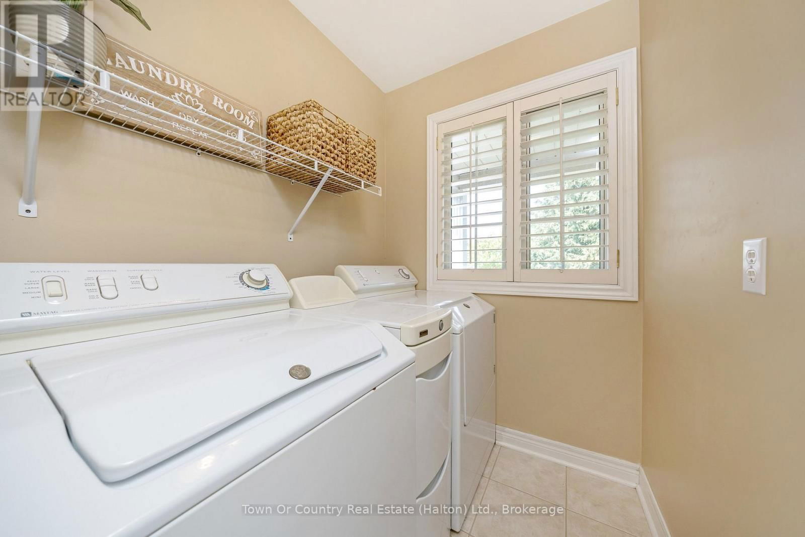 330 CENTENNIAL FOREST DRIVE Image 22