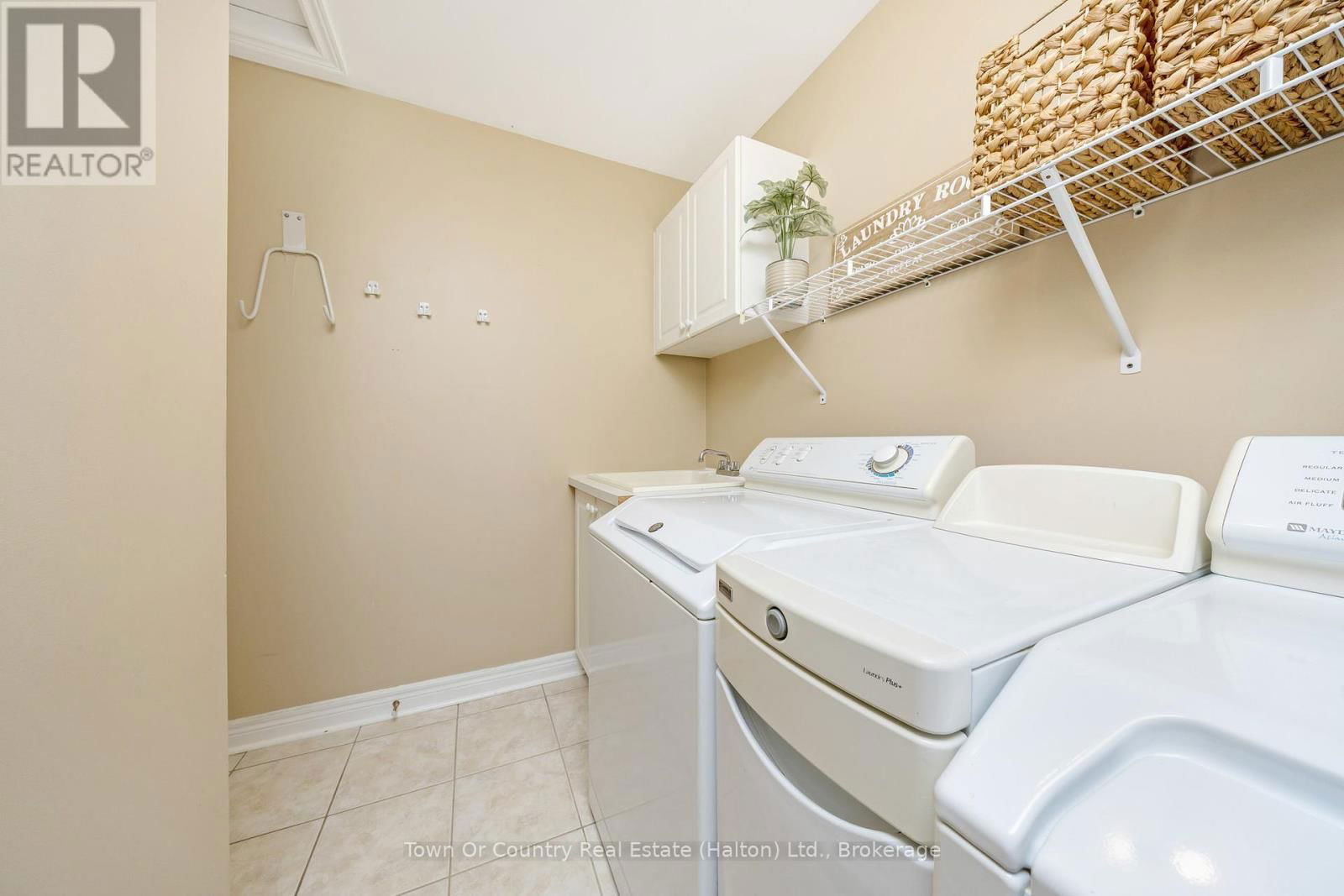 330 CENTENNIAL FOREST DRIVE Image 23