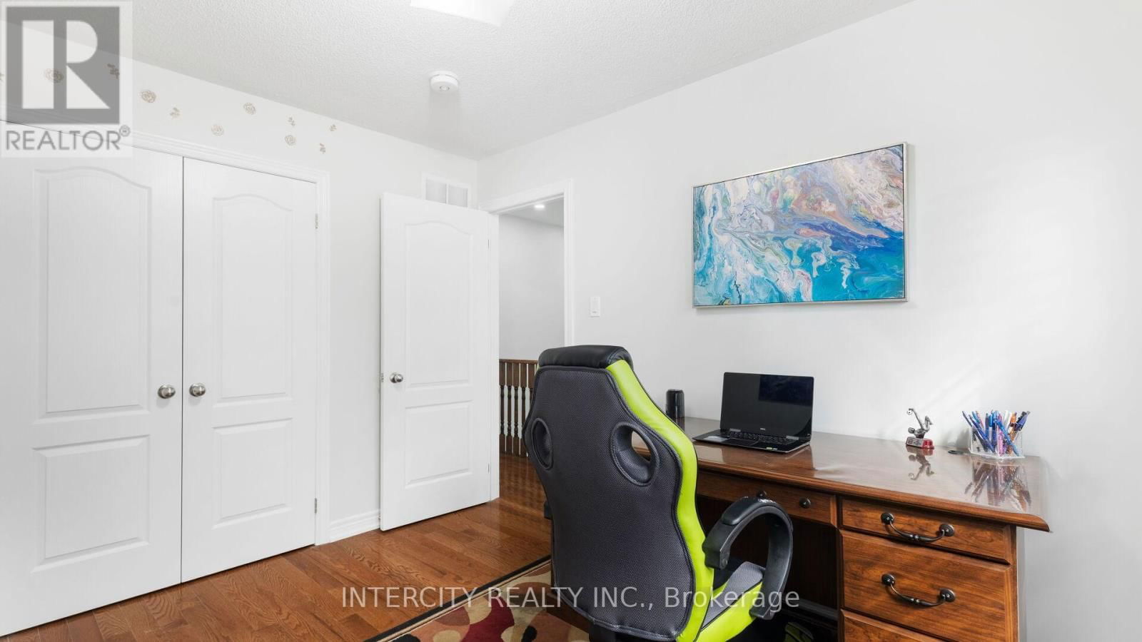 72 CAMPWOOD CRESCENT Image 25