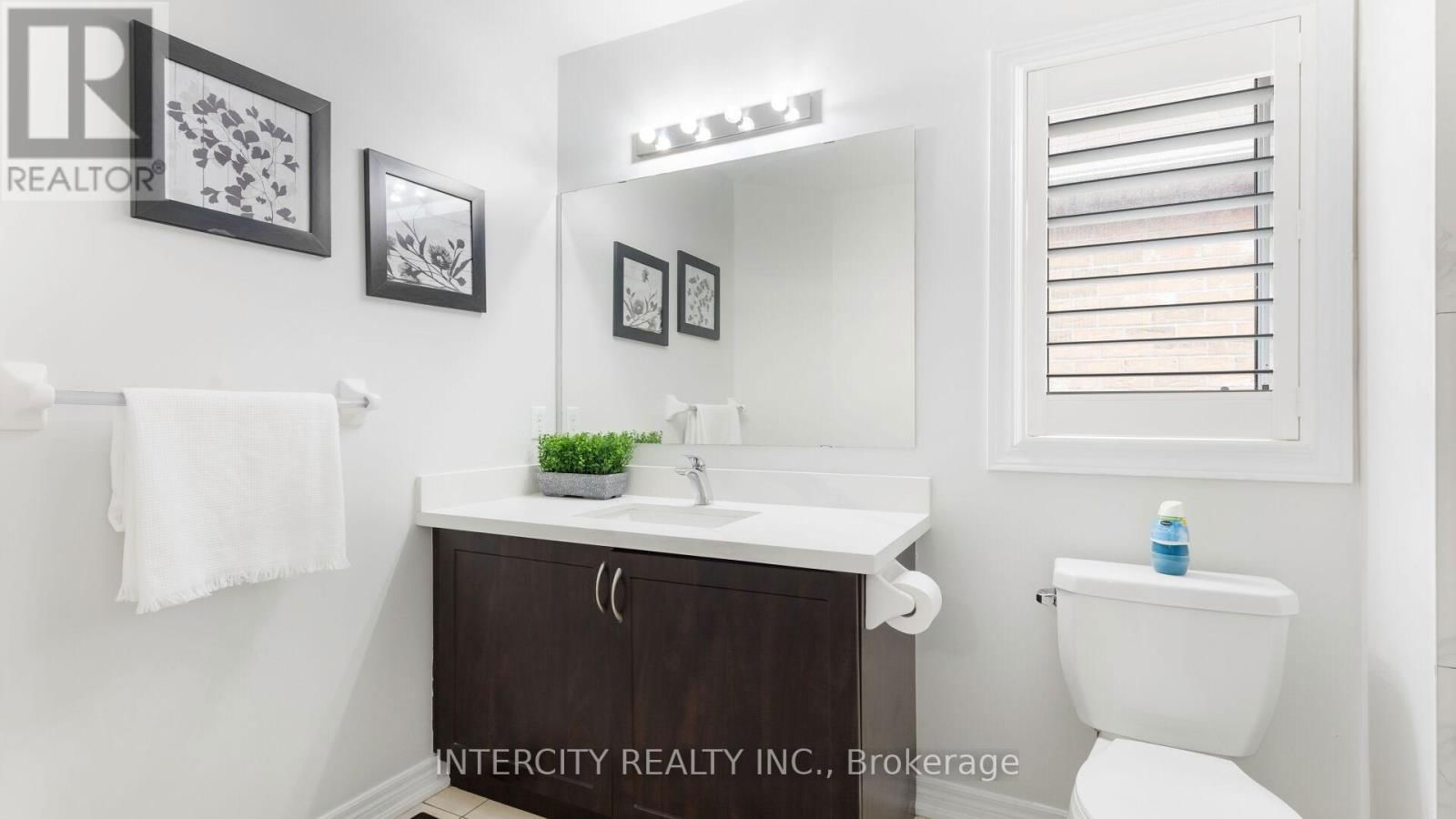 72 CAMPWOOD CRESCENT Image 35